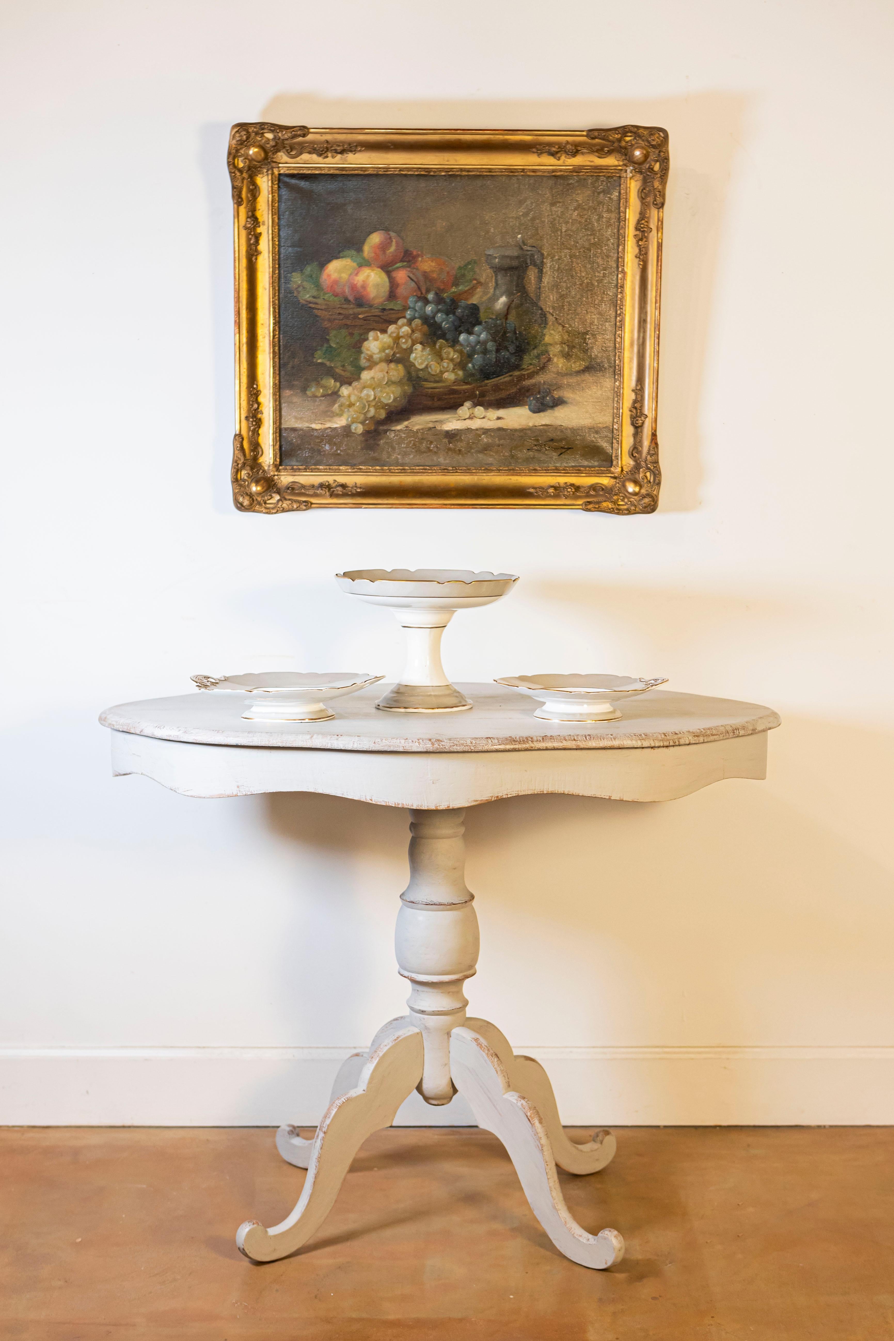Wood Swedish 1860s Painted Oval Pedestal Table with Carved Apron and Quadripod Base For Sale