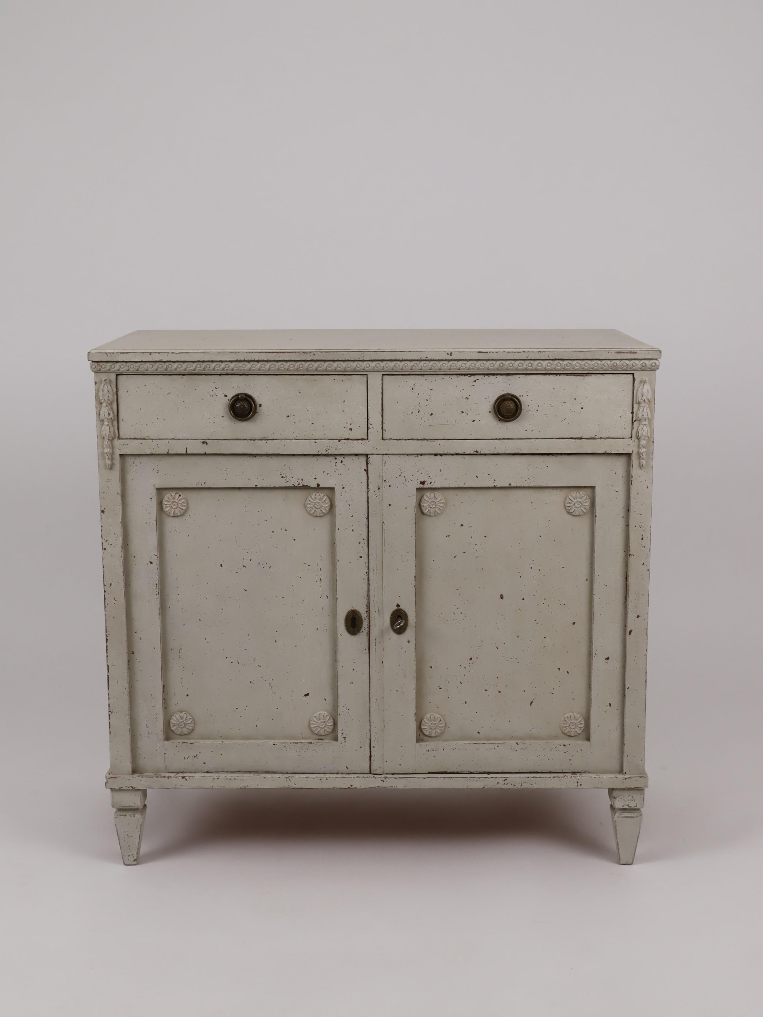 Swedish 1880s Gustavian Style Gray Painted Sideboard with Carved Guilloches For Sale 7