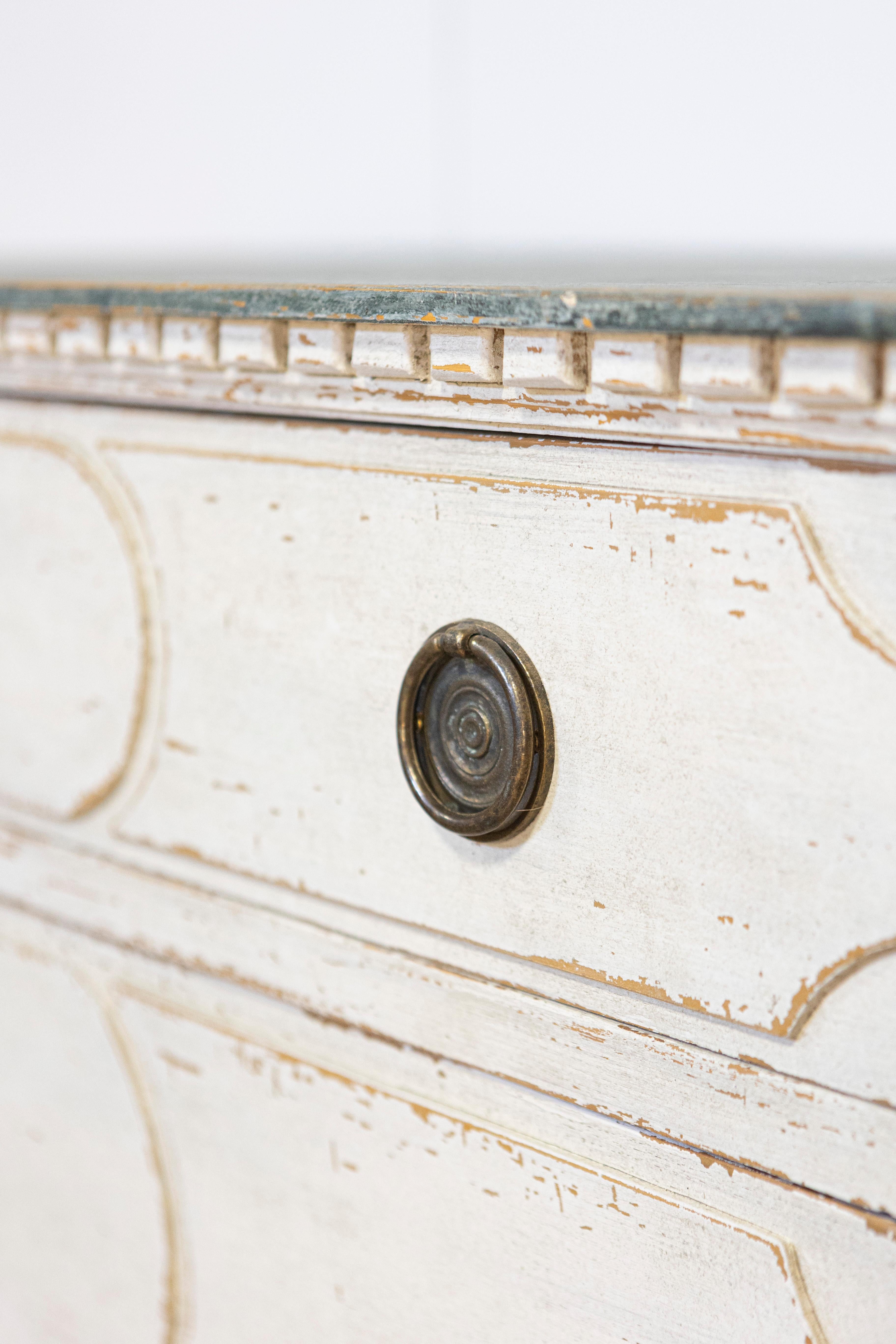Swedish 1880s Gustavian Style Off White Painted Commode with Marbleized Top For Sale 7