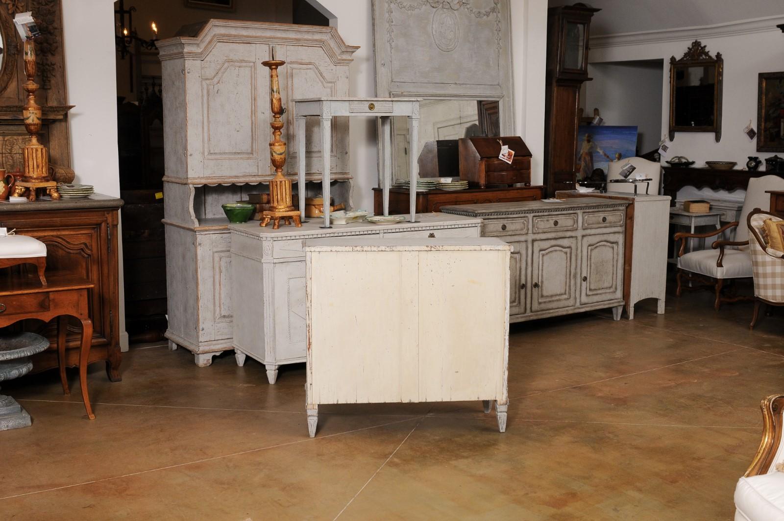 Swedish 1880s Gustavian Style Painted Wood Sideboard with Carved Diamond Motifs For Sale 3