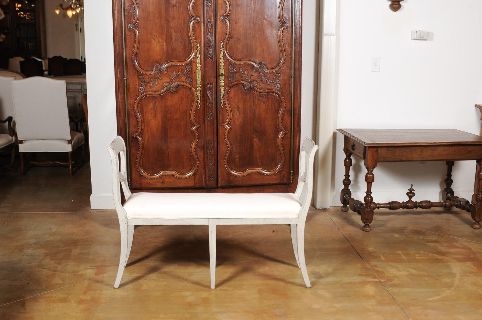 Swedish 1880s Painted Bench with Raised Arms, New Upholstery and Patina In Good Condition For Sale In Atlanta, GA