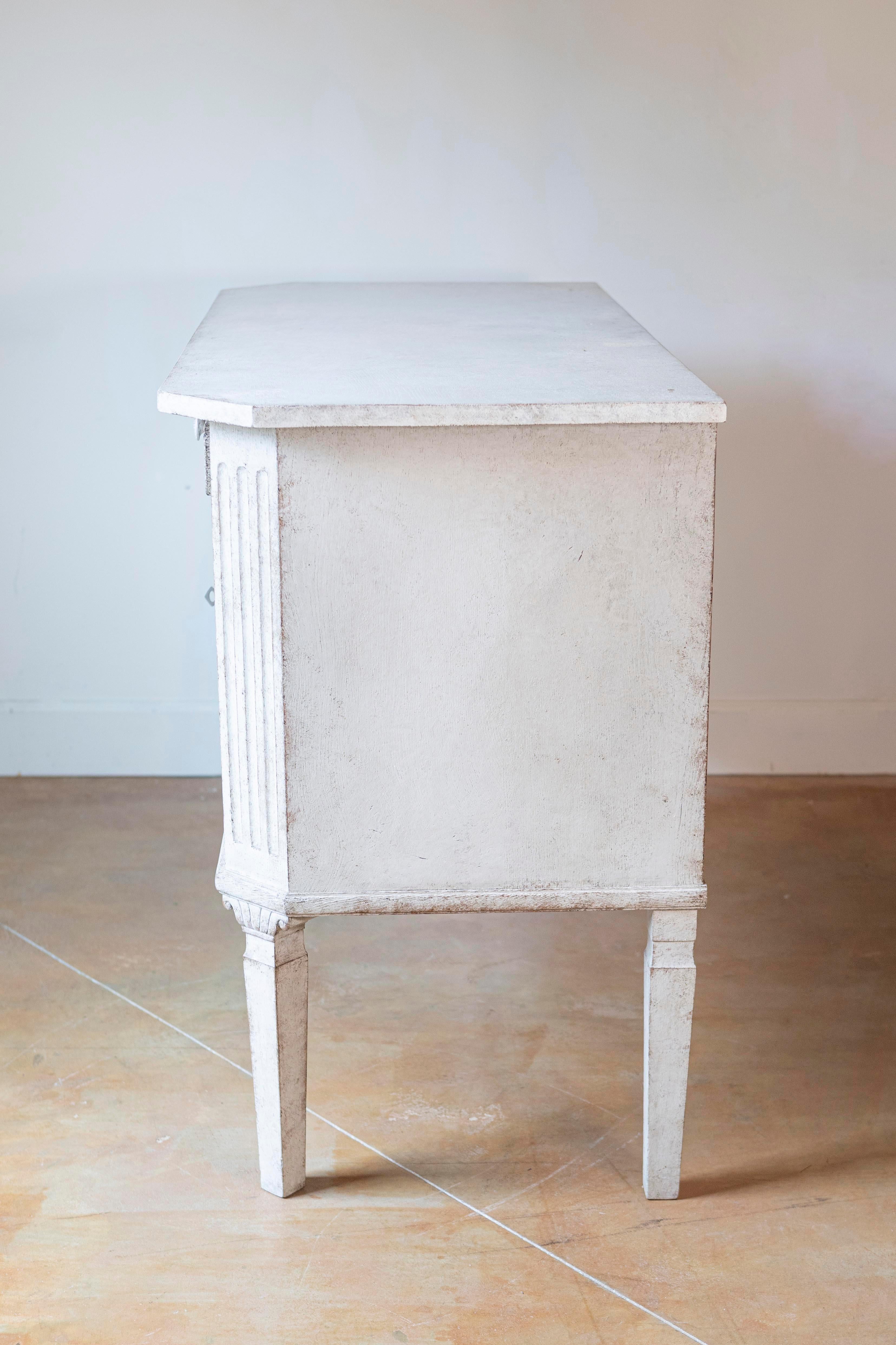 Swedish 1890 Painted Sideboard with Two Drawers, Two Doors and Fluted Side Posts For Sale 3
