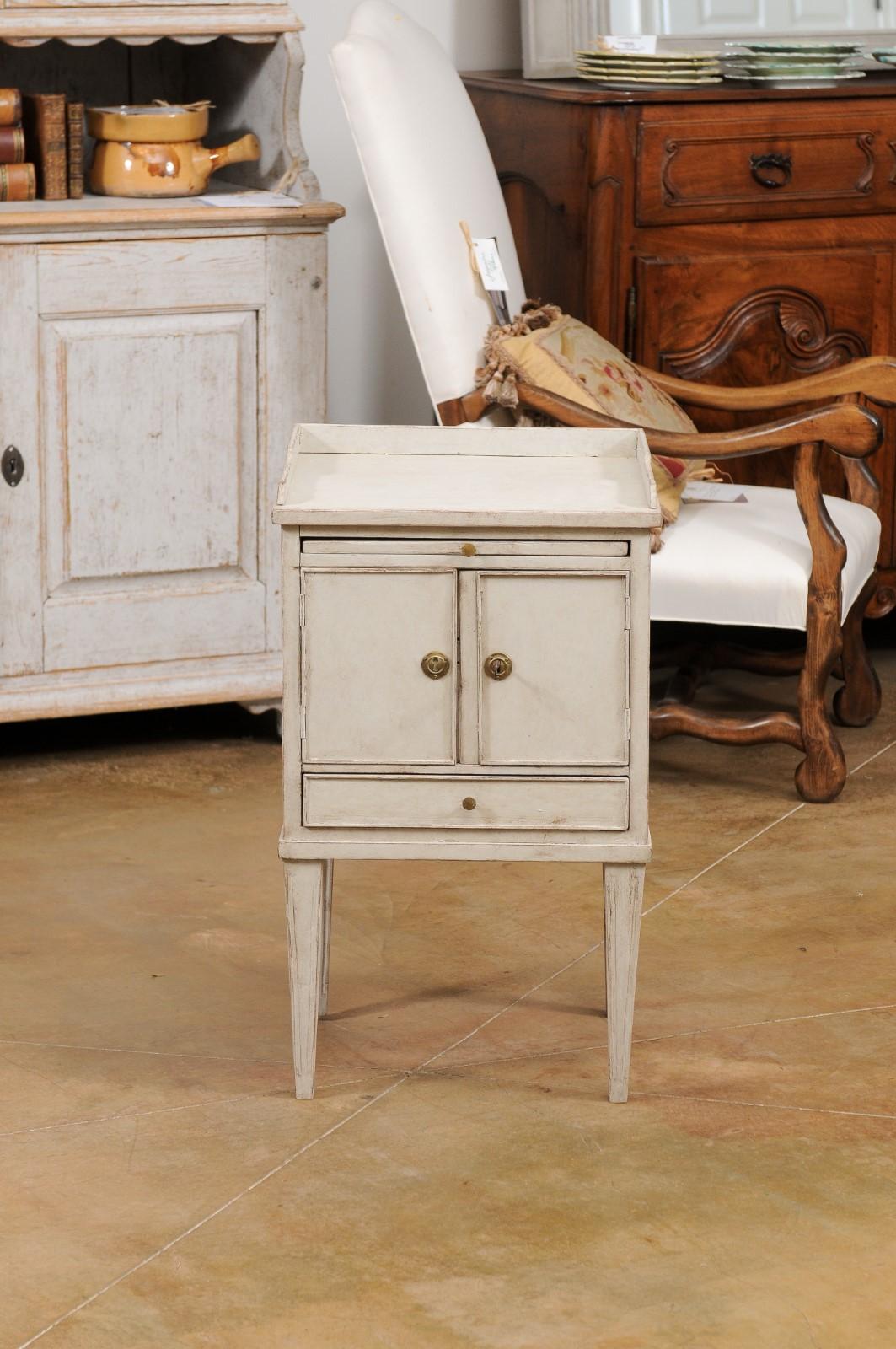 Swedish 1890s Painted Wood Nightstand Table with Doors and Drawers 6