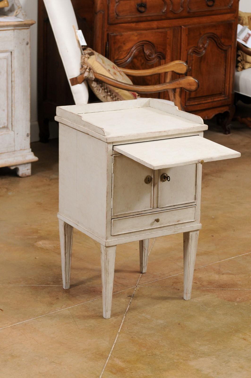 Swedish 1890s Painted Wood Nightstand Table with Doors and Drawers 11