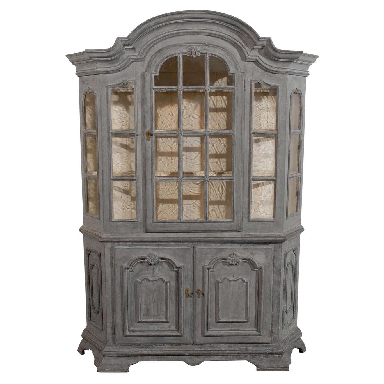 Swedish 1890s Rococo Style Grey Painted Vitrine Cabinet with Original Glass
