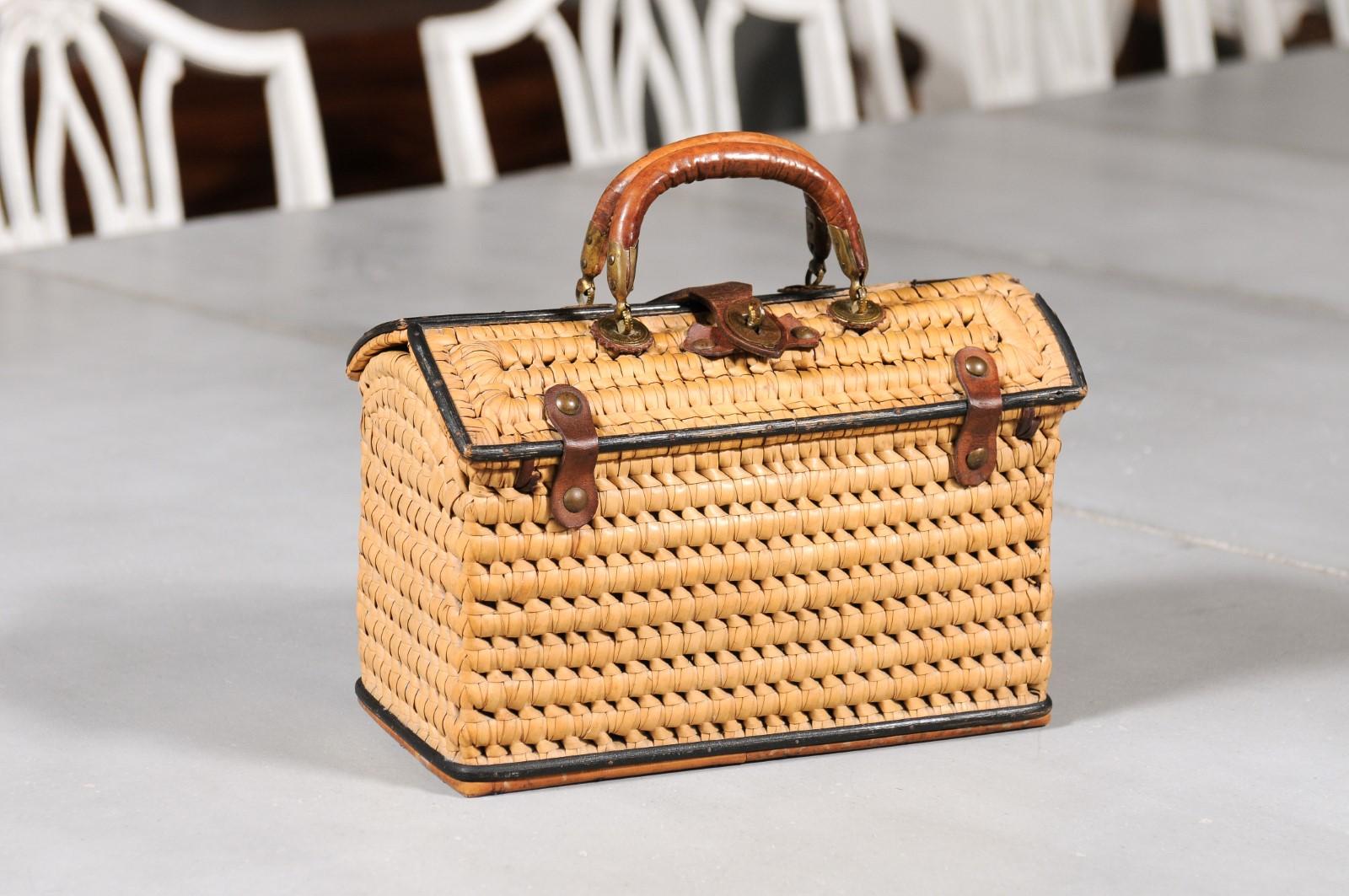 Swedish, 1890s Rustic Rectangular Lidded Wicker and Leather Basket with Handles 7