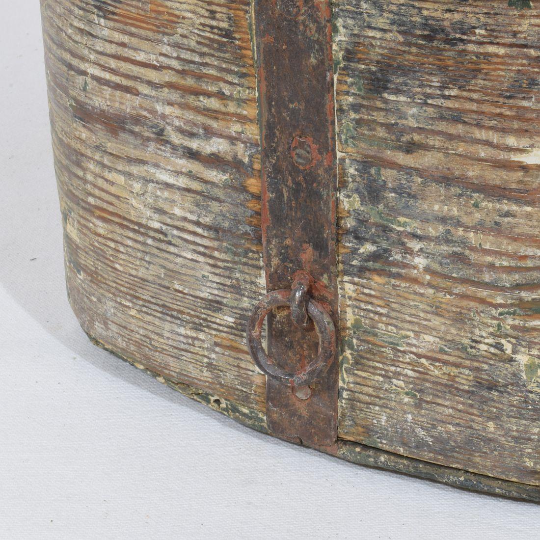 Coffre de voyage en bois suédois du XVIIIe siècle en vente 11