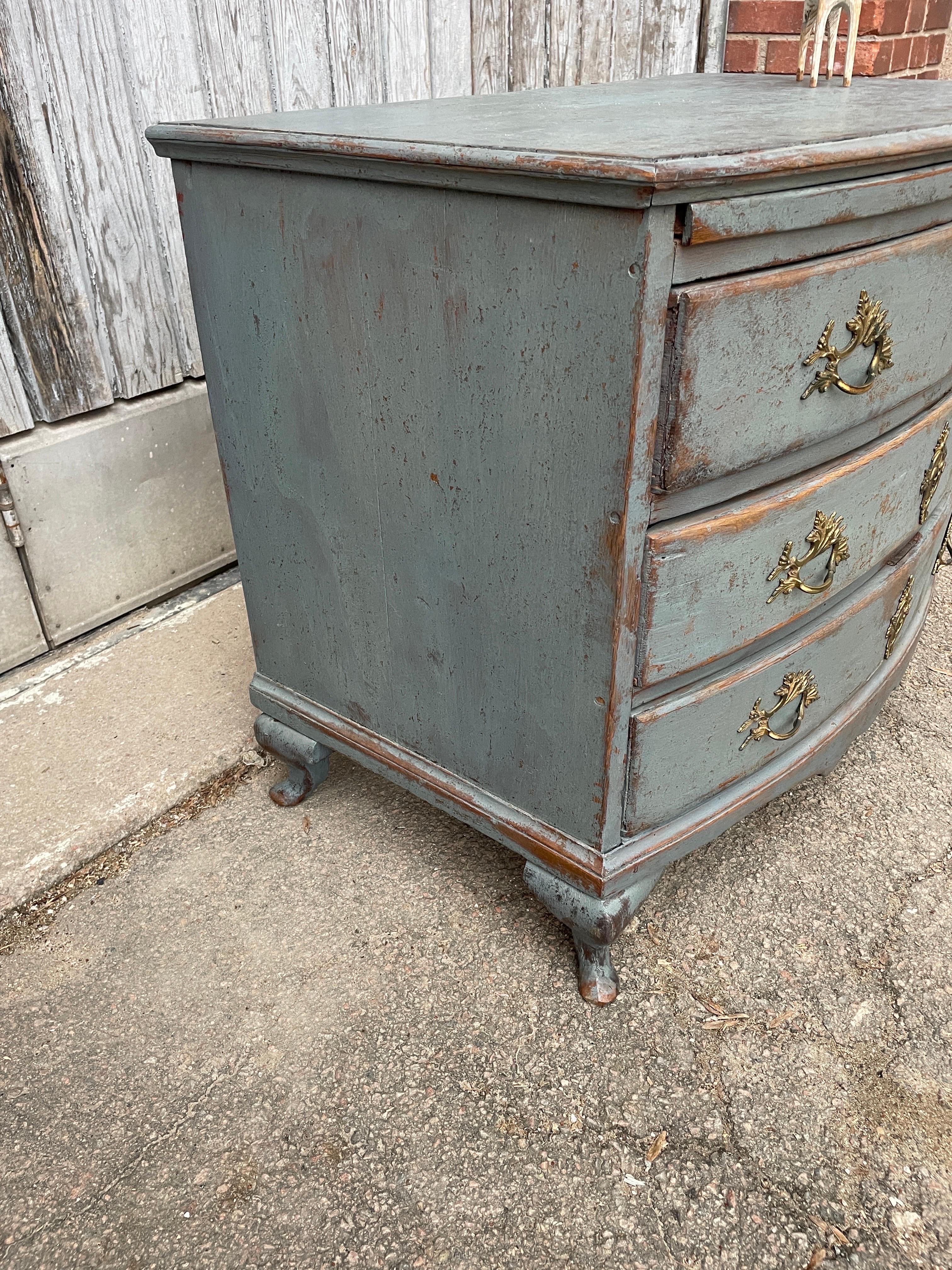 Swedish 18th Century Blue Painted Baroque Chest of Drawers For Sale 8