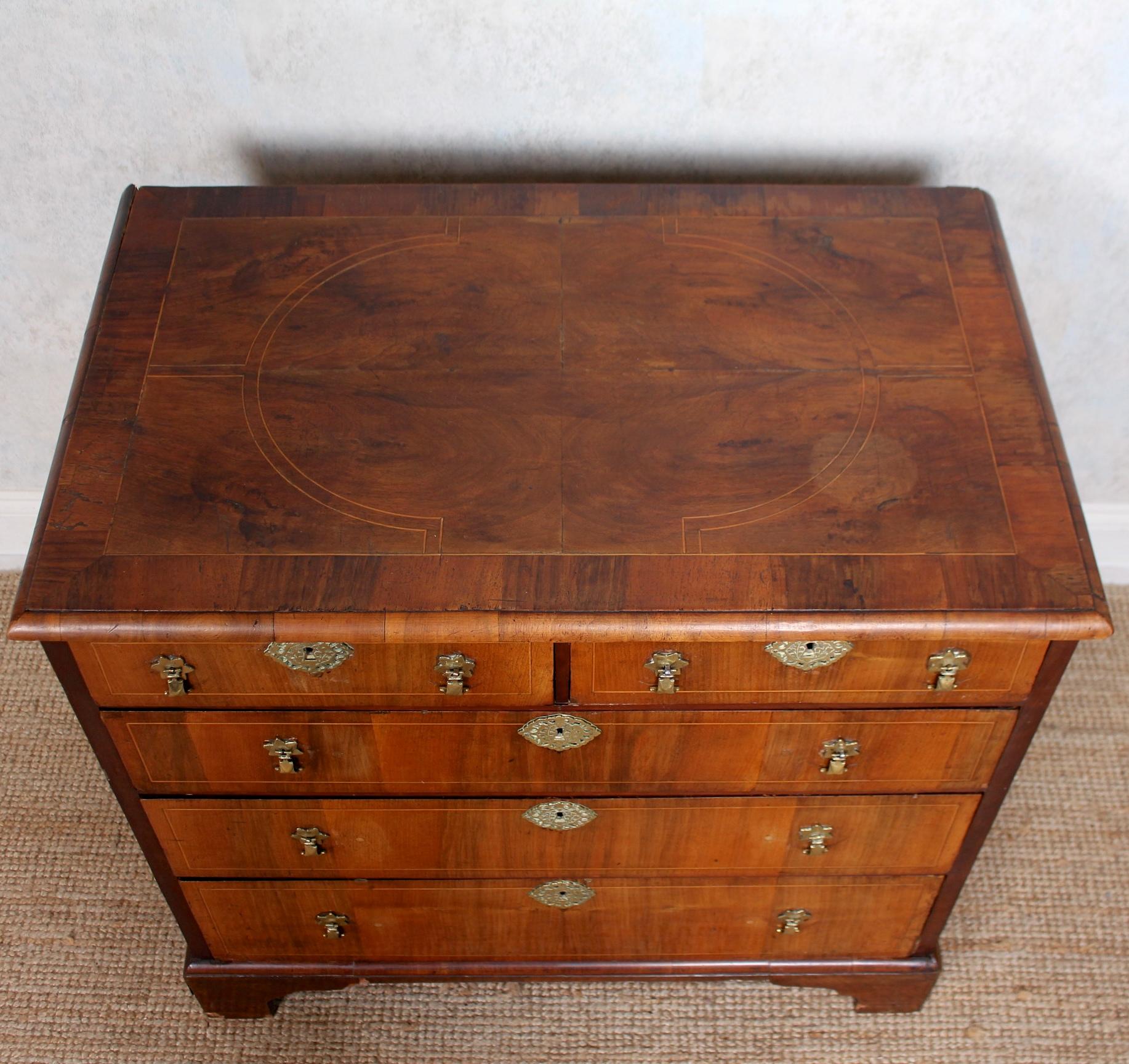 18th Century and Earlier Swedish 18th Century Chest of Drawers Inlaid Walnut For Sale