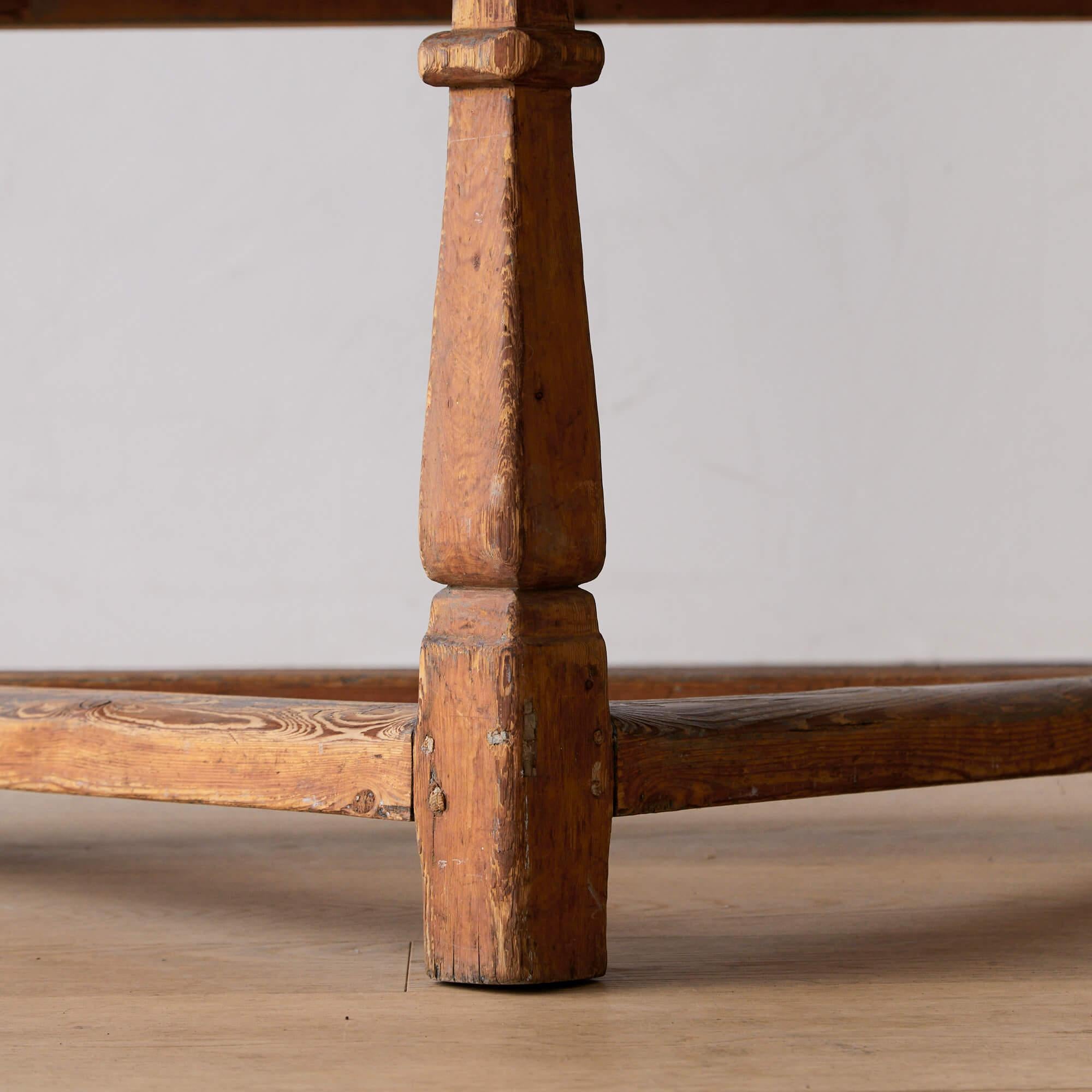 Schwedischer Demilunentisch aus dem 18. im Angebot 1