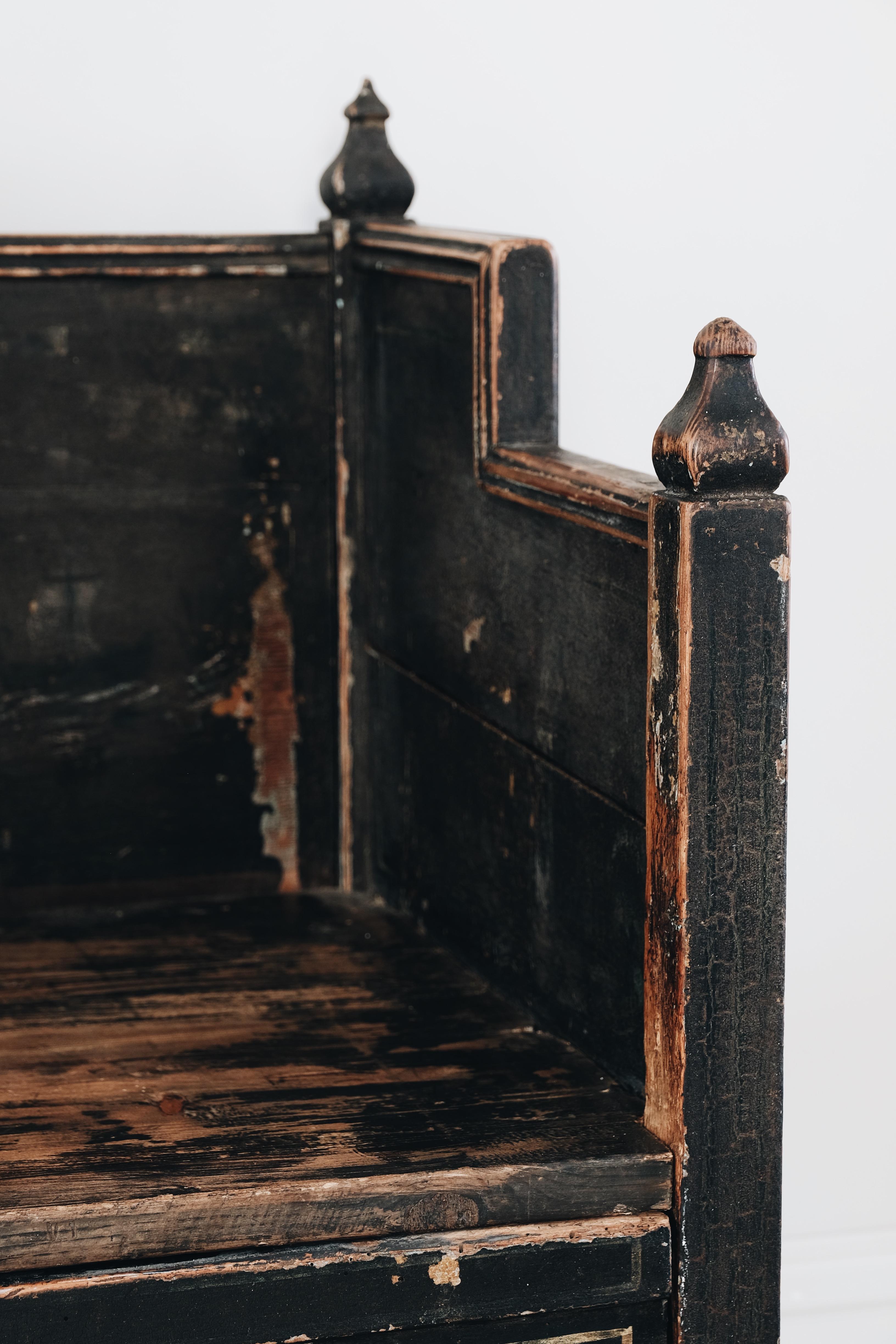 Swedish 18th Century Gustavian Folk Art Sofa 6