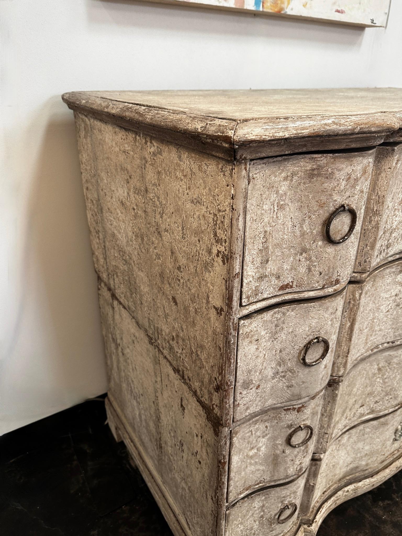 Painted Swedish 18th Century Gustavian Serpentine Two Piece Commode Chest of Drawers  For Sale