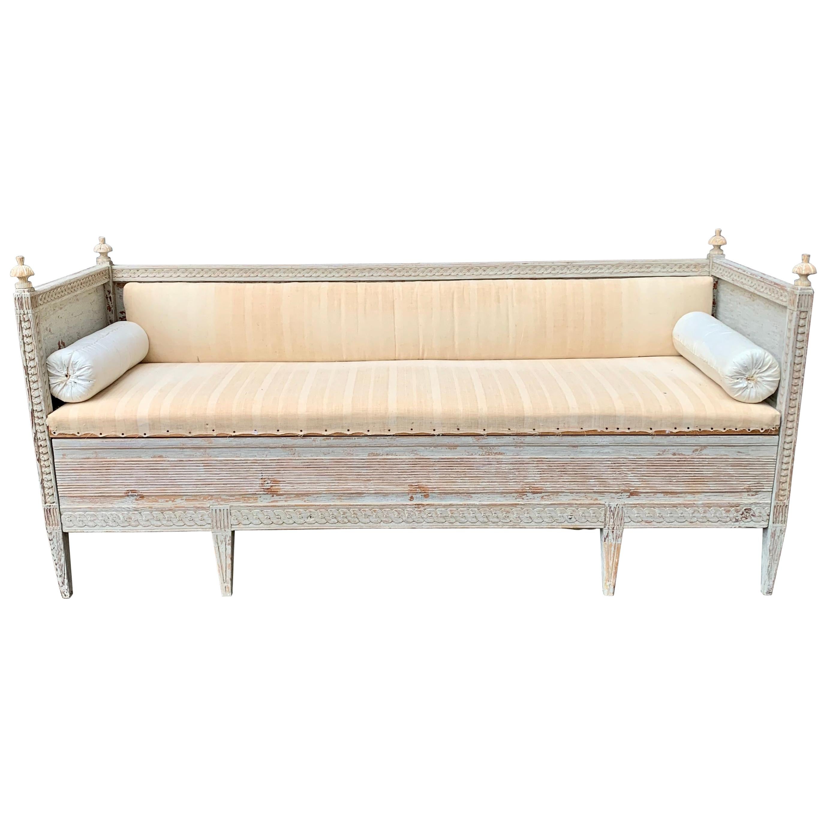 Painted Swedish 18th Century Gustavian Sofa Bench Daybed In Old Gray Paint