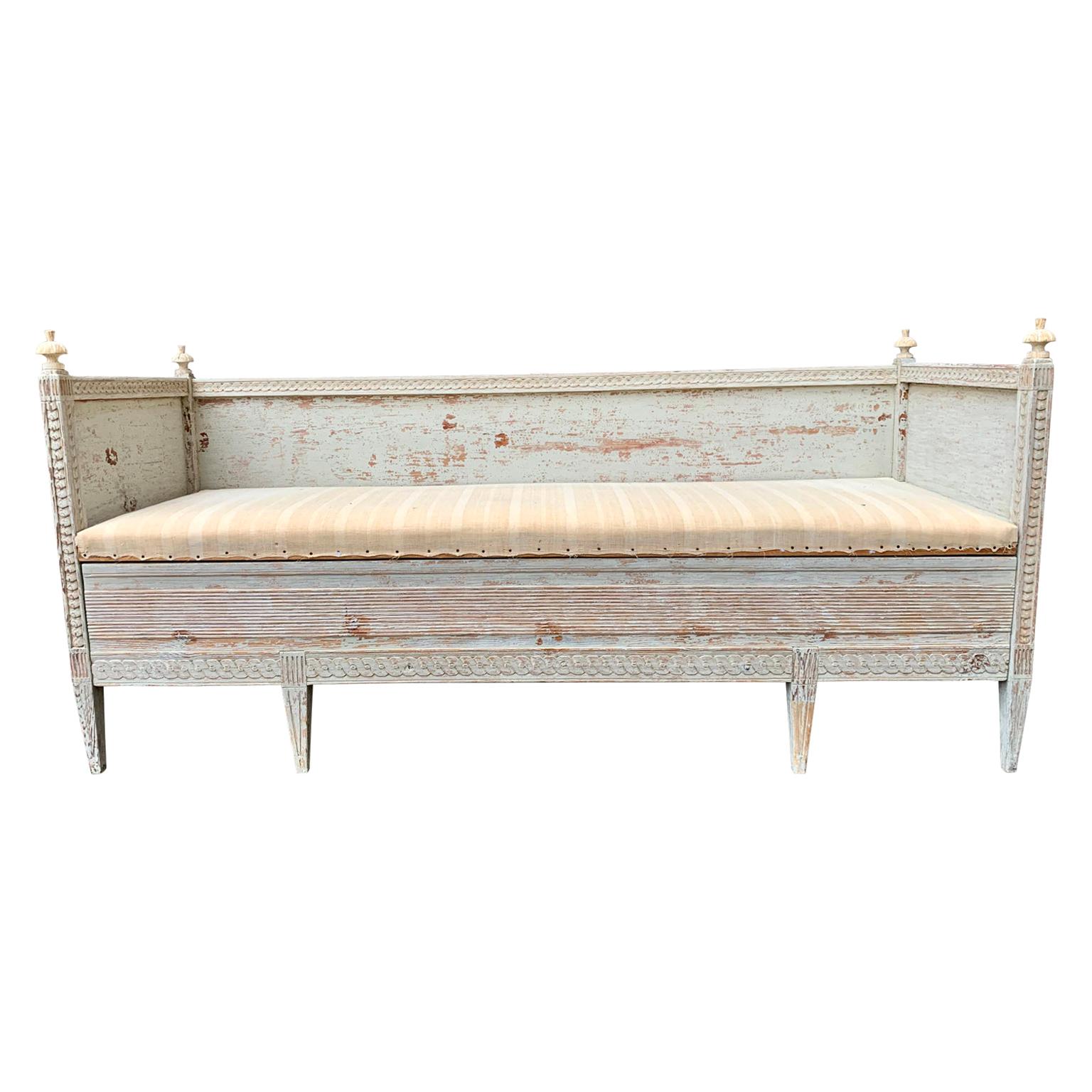 Swedish 18th Century Gustavian Sofa Bench Daybed In Old Gray Paint