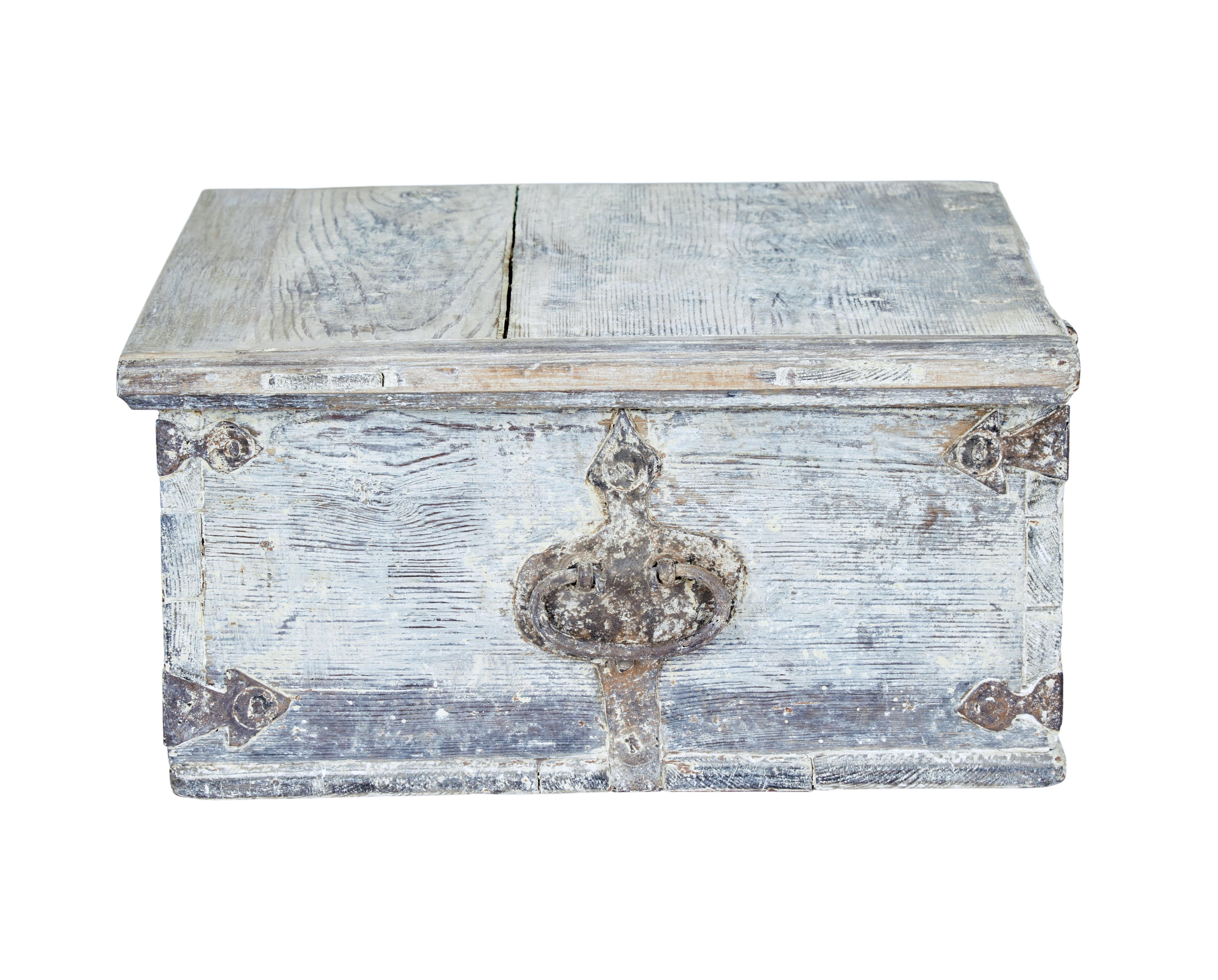 Swedish 18th century painted pine box circa 1790.

Good quality small swedish strong box for keeping valuables safe. Made from pine, with traces of the original paint which has since been covered in a wash.

Original metal work and hinges, lock
