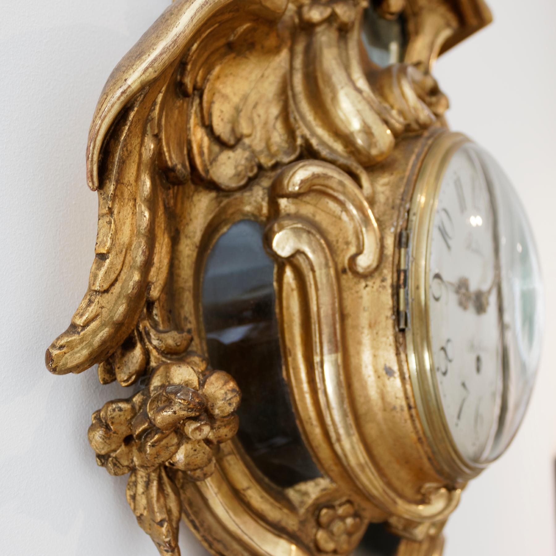 Swedish 18th Century Rococo Carved Giltwood Wall Clock For Sale 3