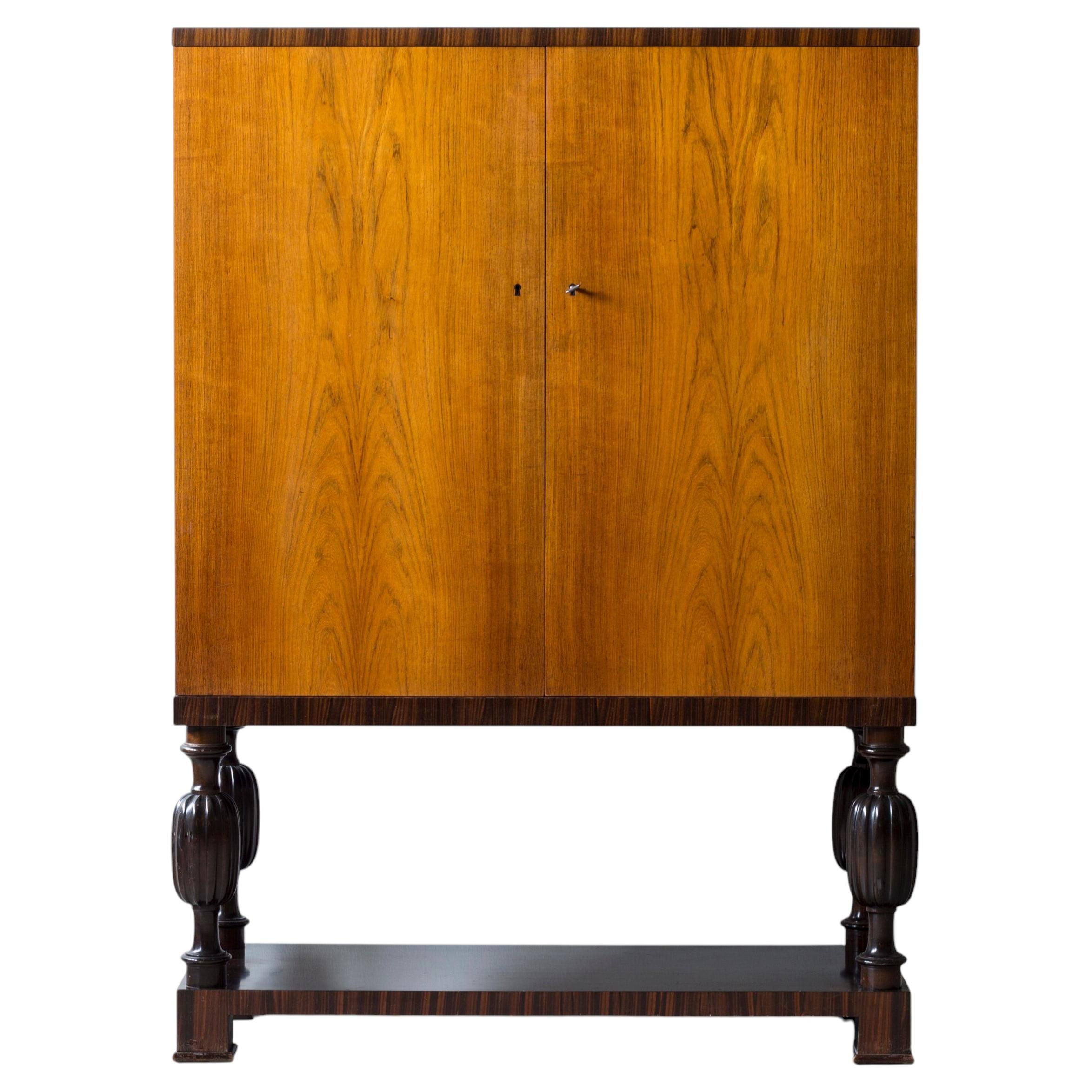 Swedish 1920s Art Deco Bar cabinet in the style of Axel Einar Hjorth by Reiners