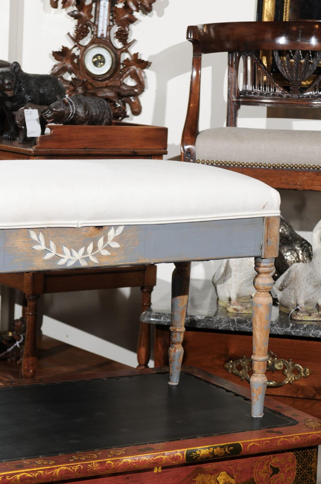 20th Century Swedish 1920s Neoclassical Style Painted Wood Bench with Laurel Wreath Motif