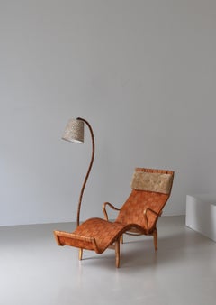 Swedish 1930s Art Deco Floor Lamp in Patinated Elm & William Morris Shade