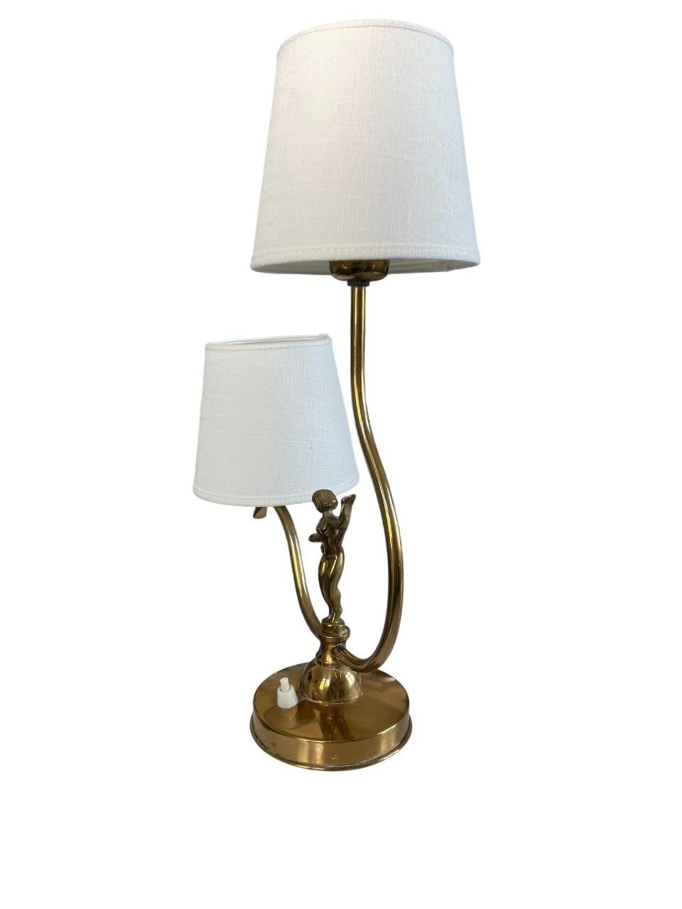 Swedish 1930s Double-Arm Brass Table Lamp by Ystad-Metall with Dancing Figurine In Good Condition For Sale In Stockholm, SE