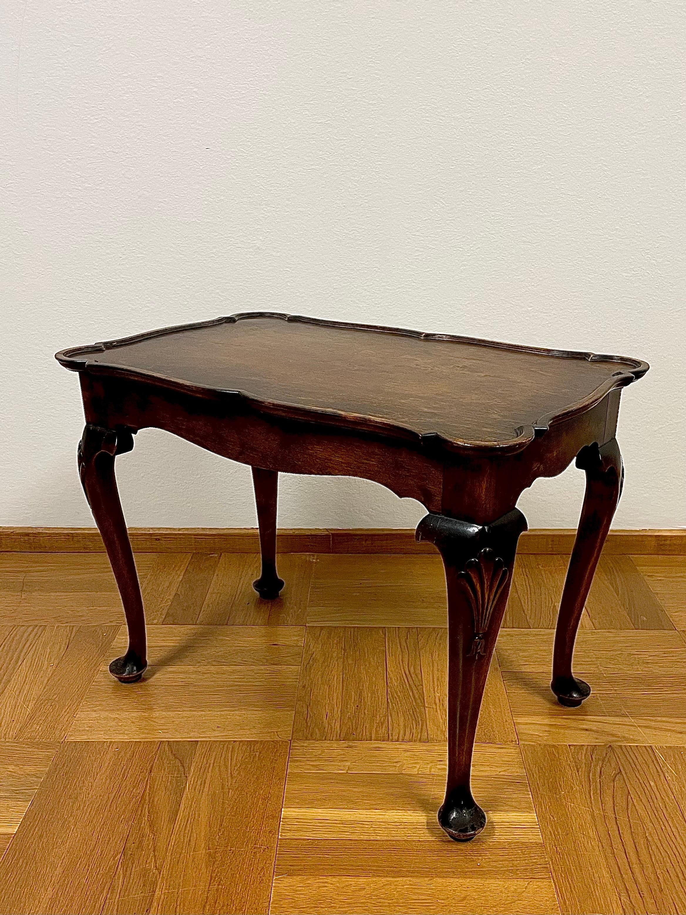 Swedish Tray Table in Stained Birch Manufactured 13/3 1929 by Nordiska Kompaniet In Good Condition For Sale In Örebro, SE