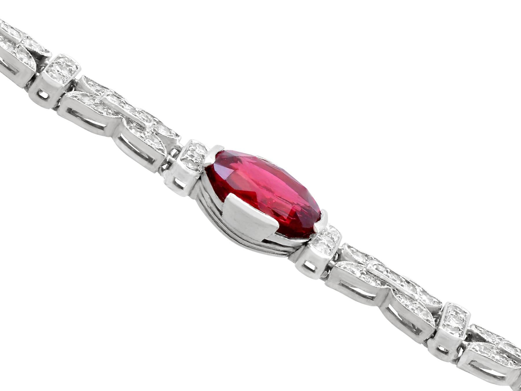 Swedish 1938 2.27 Carat Garnet and 1.09 Carat Diamond White Gold Bracelet In Excellent Condition For Sale In Jesmond, Newcastle Upon Tyne