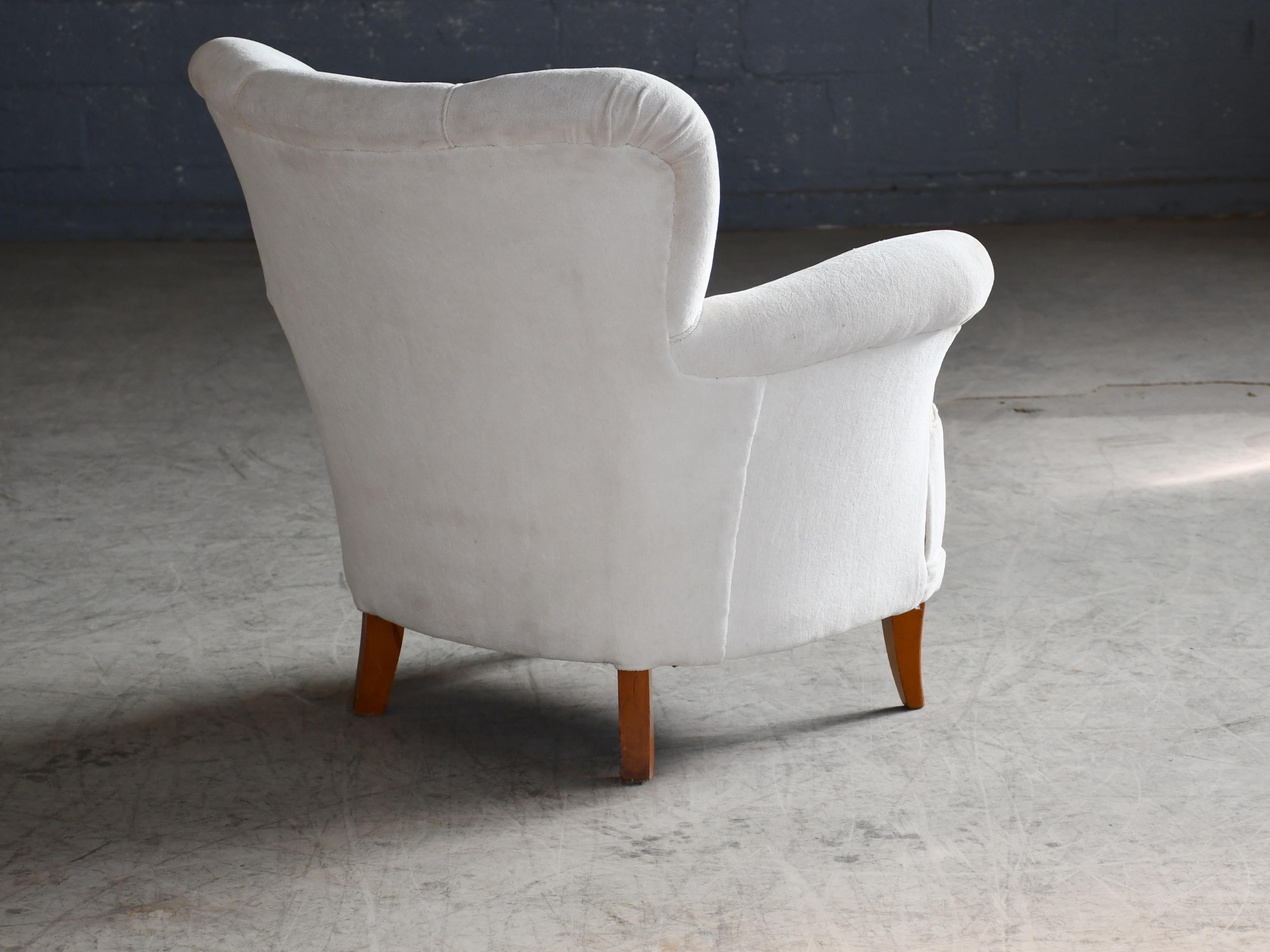 Mid-20th Century Swedish 1940-50s Lounge Chair in Wool Fabric Style of Carl Malmsten