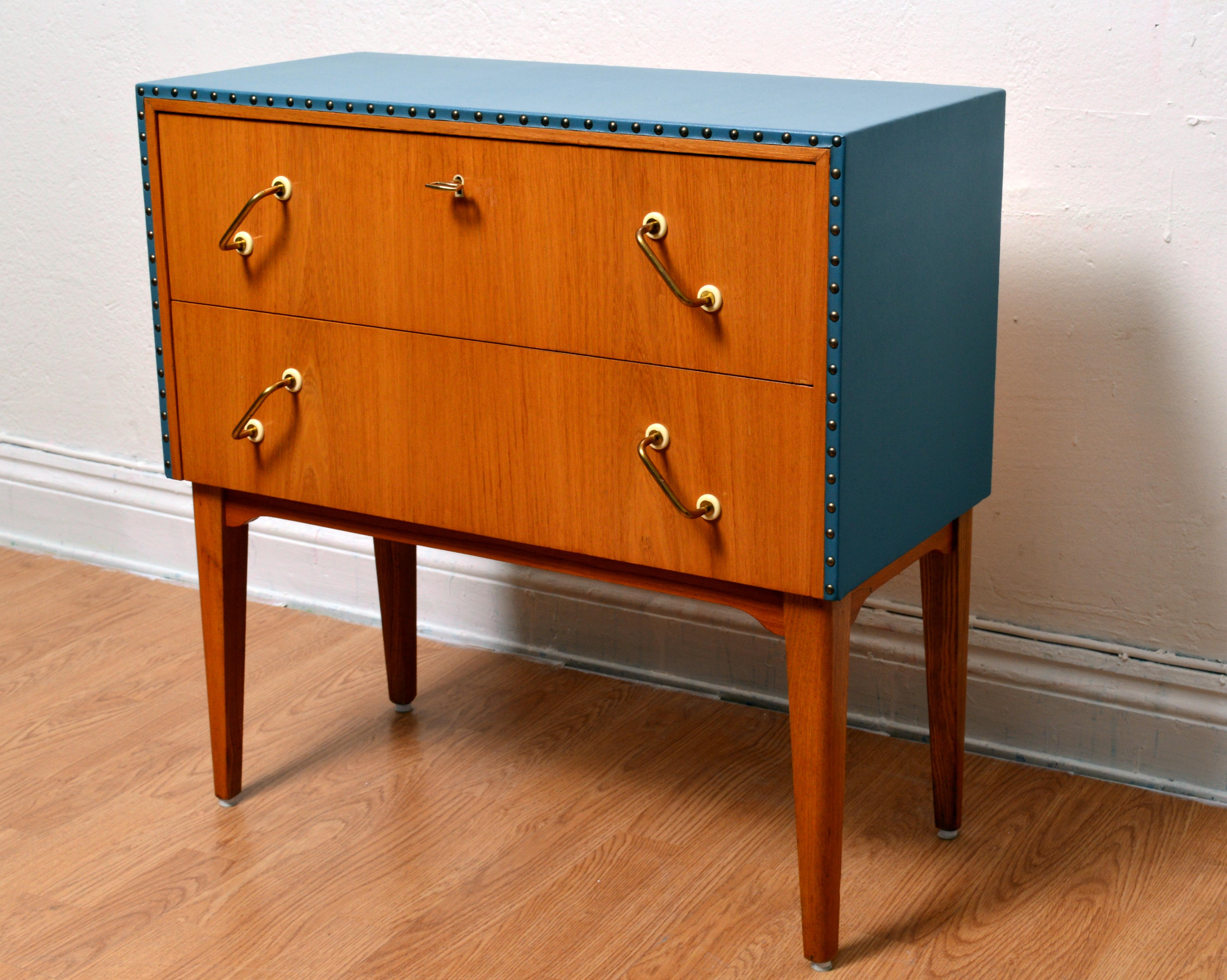 Swedish 1940s Chest of Drawers in the Style of Otto Schulz In Good Condition In Stockholm, SE