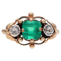 Swedish 1940s Colombian Emerald and Diamond Three Stone Ring in 18kt Yellow Gold