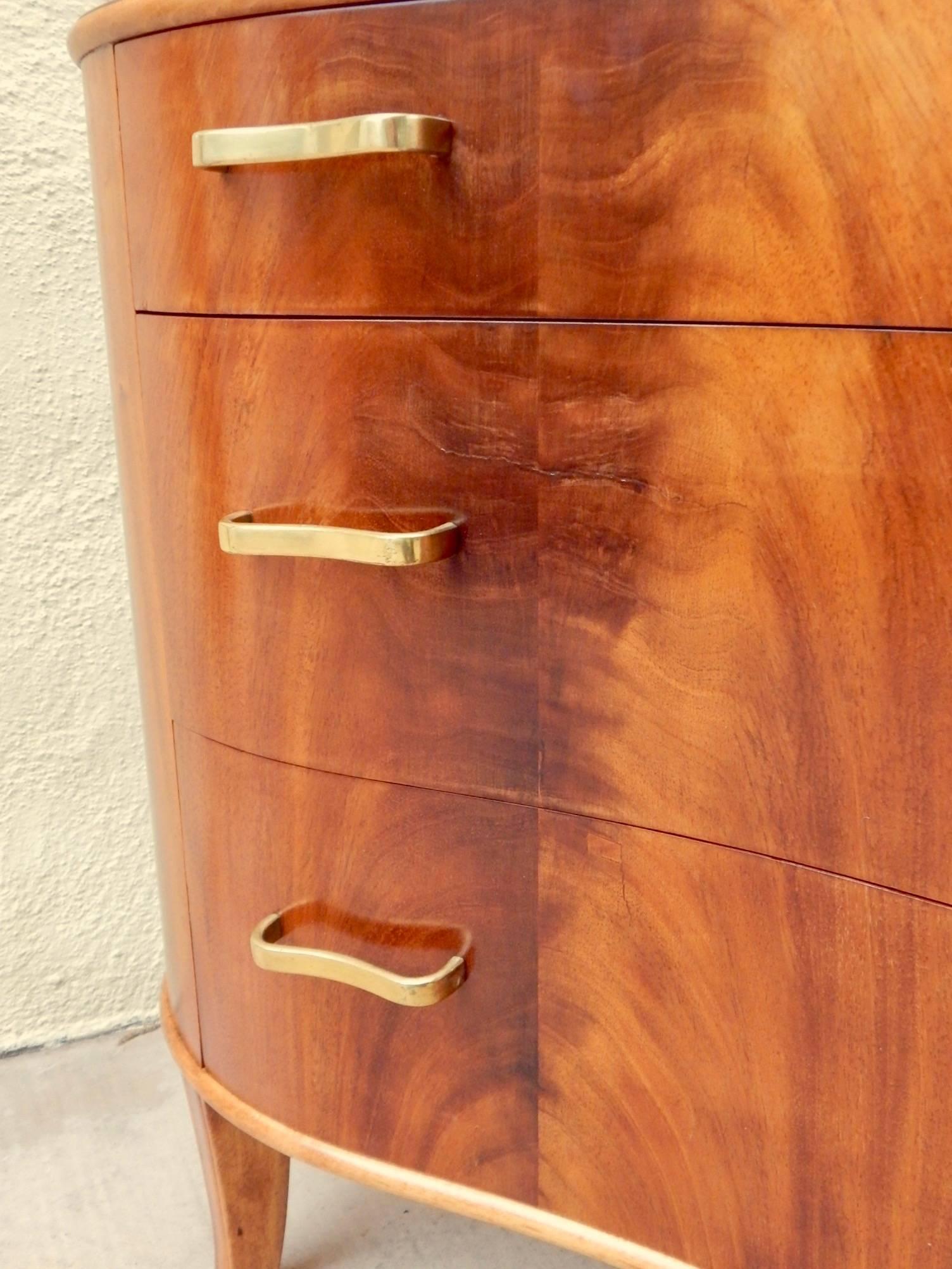 Mid-20th Century Swedish 1940s Moderne Kidney Shaped Chest of Drawers by Ferdinand Lundquist
