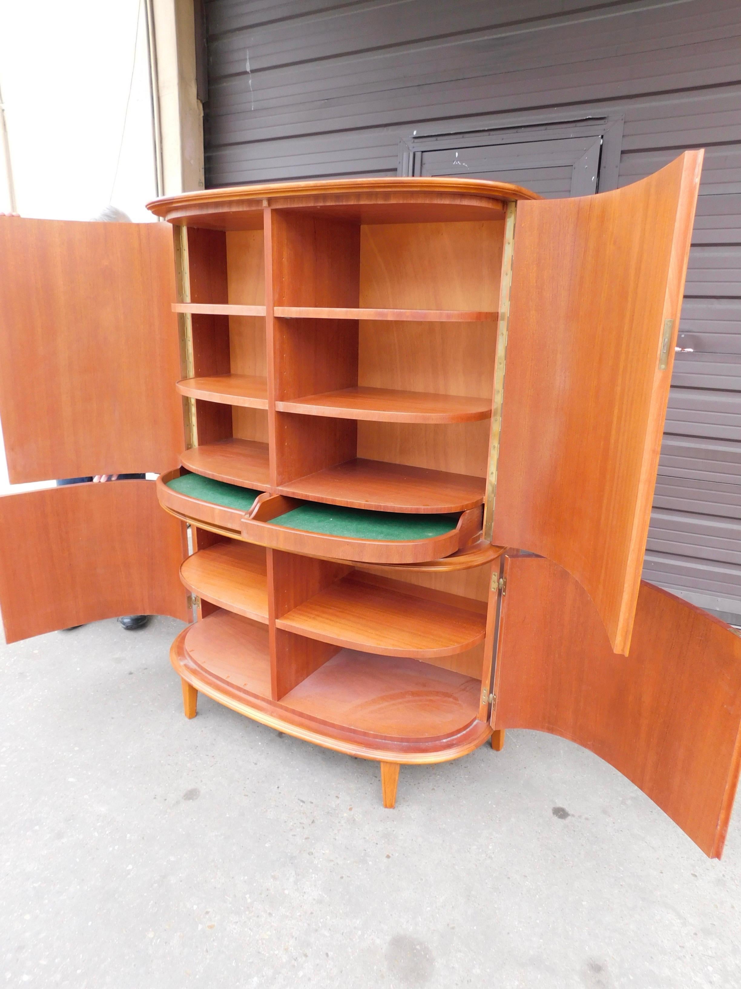 Swedish 1940s Moderne Storage Cabinet in Flame Mahogany For Sale 5
