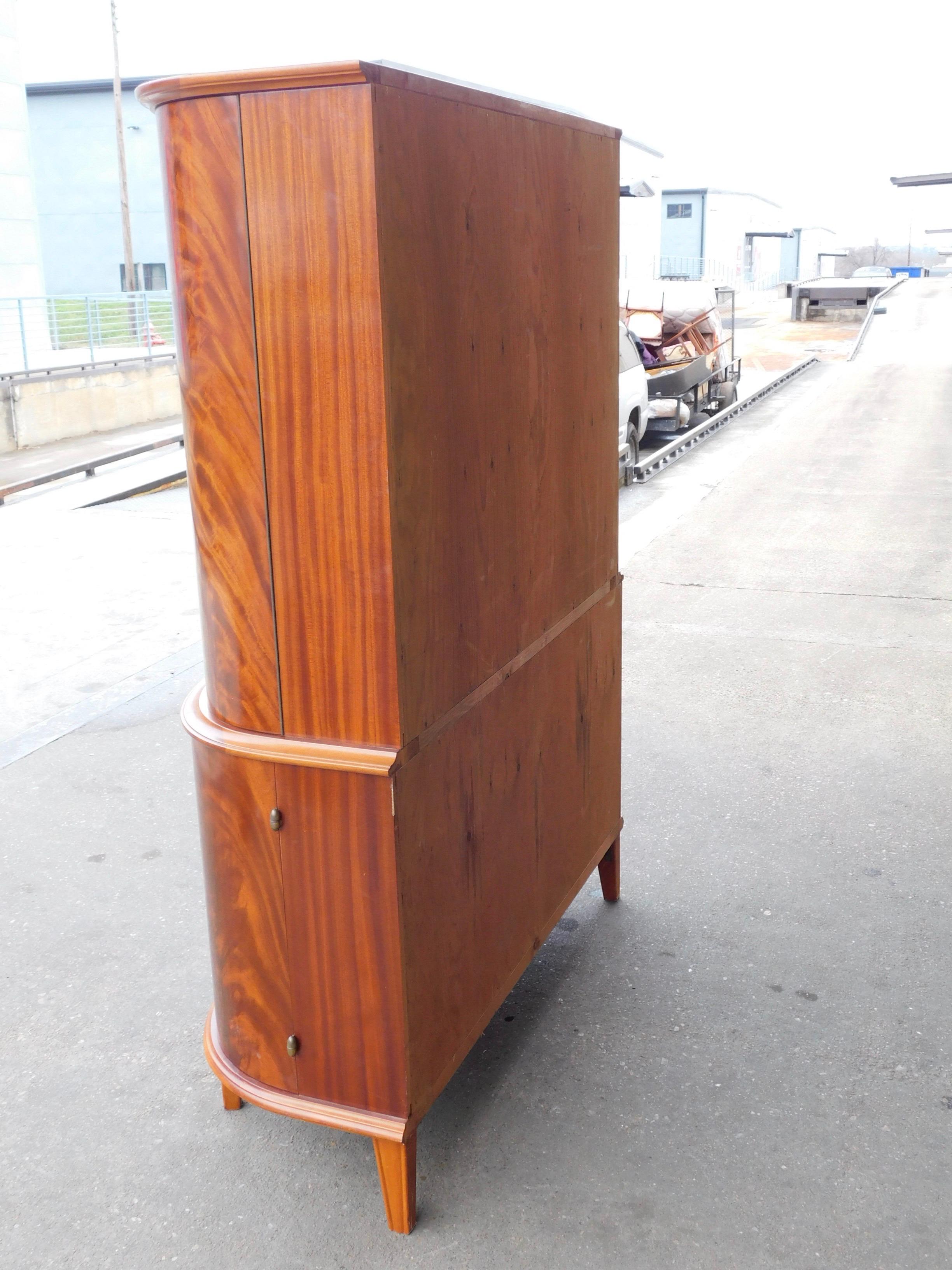 Swedish 1940s Moderne Storage Cabinet in Flame Mahogany For Sale 1