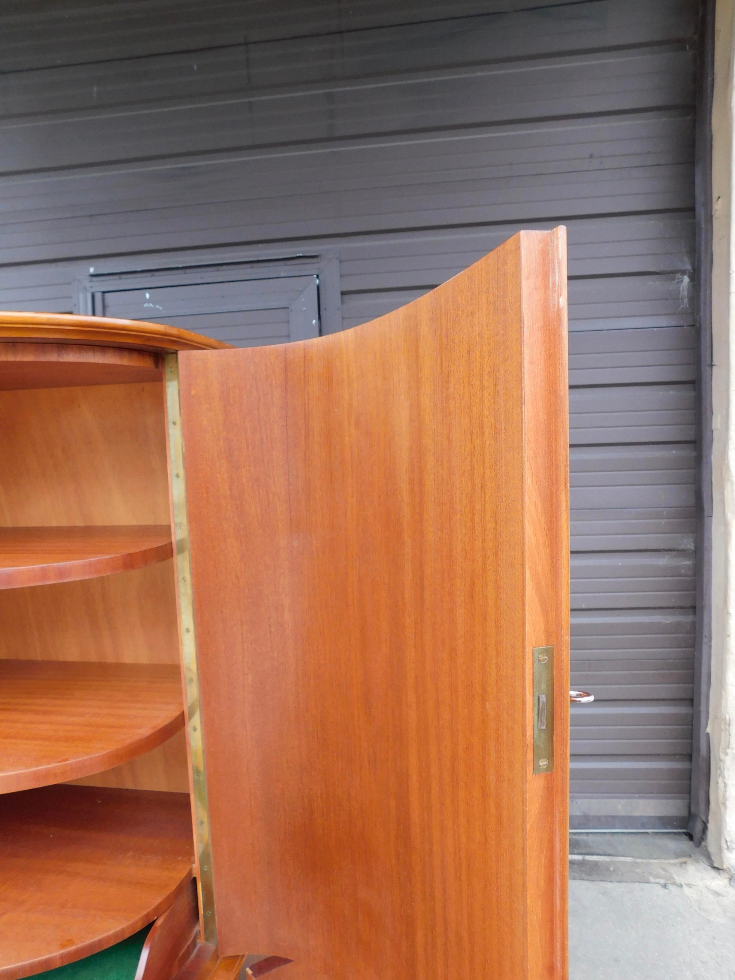 Swedish 1940s Moderne Storage Cabinet in Flame Mahogany For Sale 4