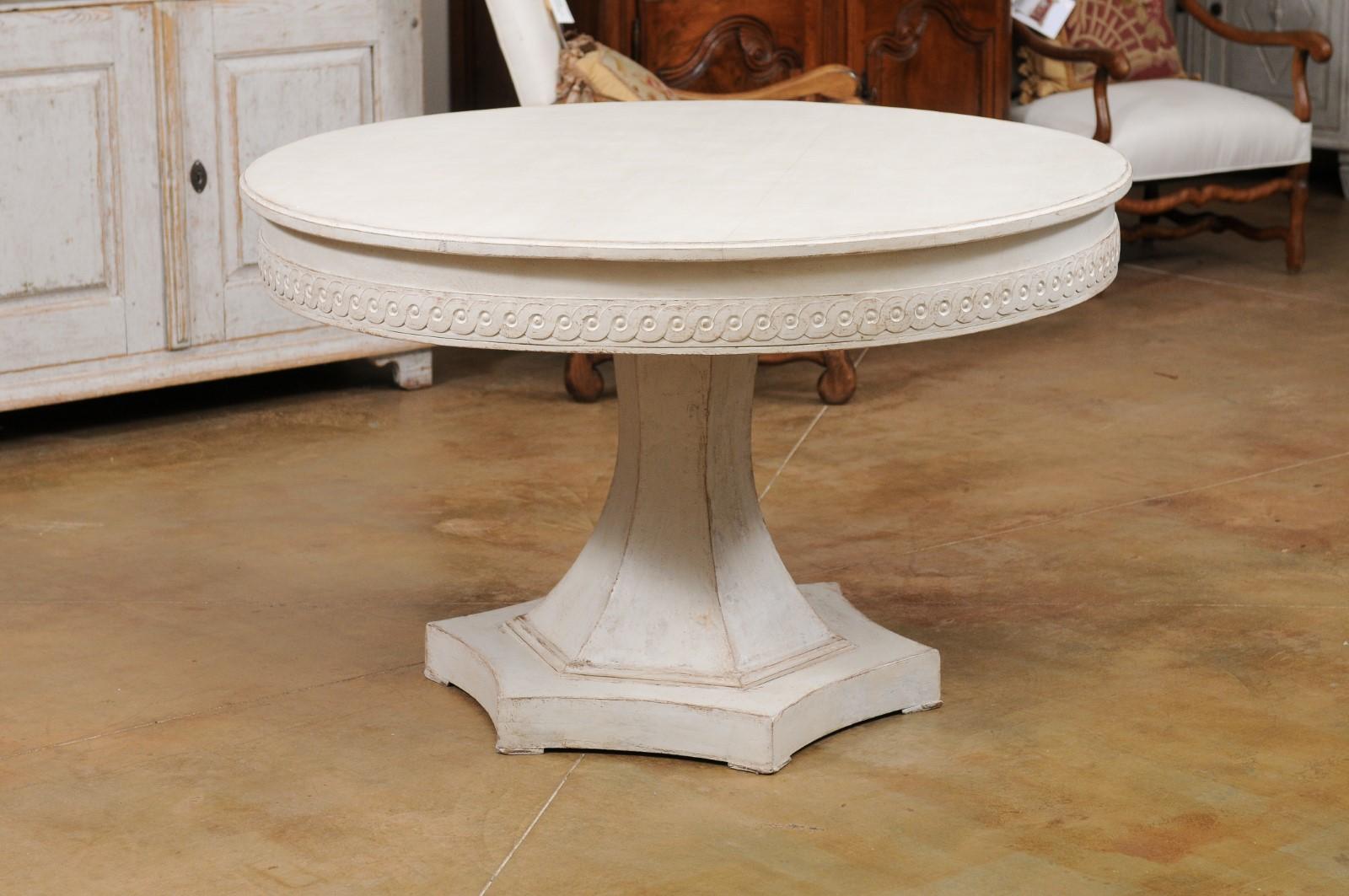 Swedish 1940s Neoclassical Style Painted Pedestal Table with Carved Guilloche 4