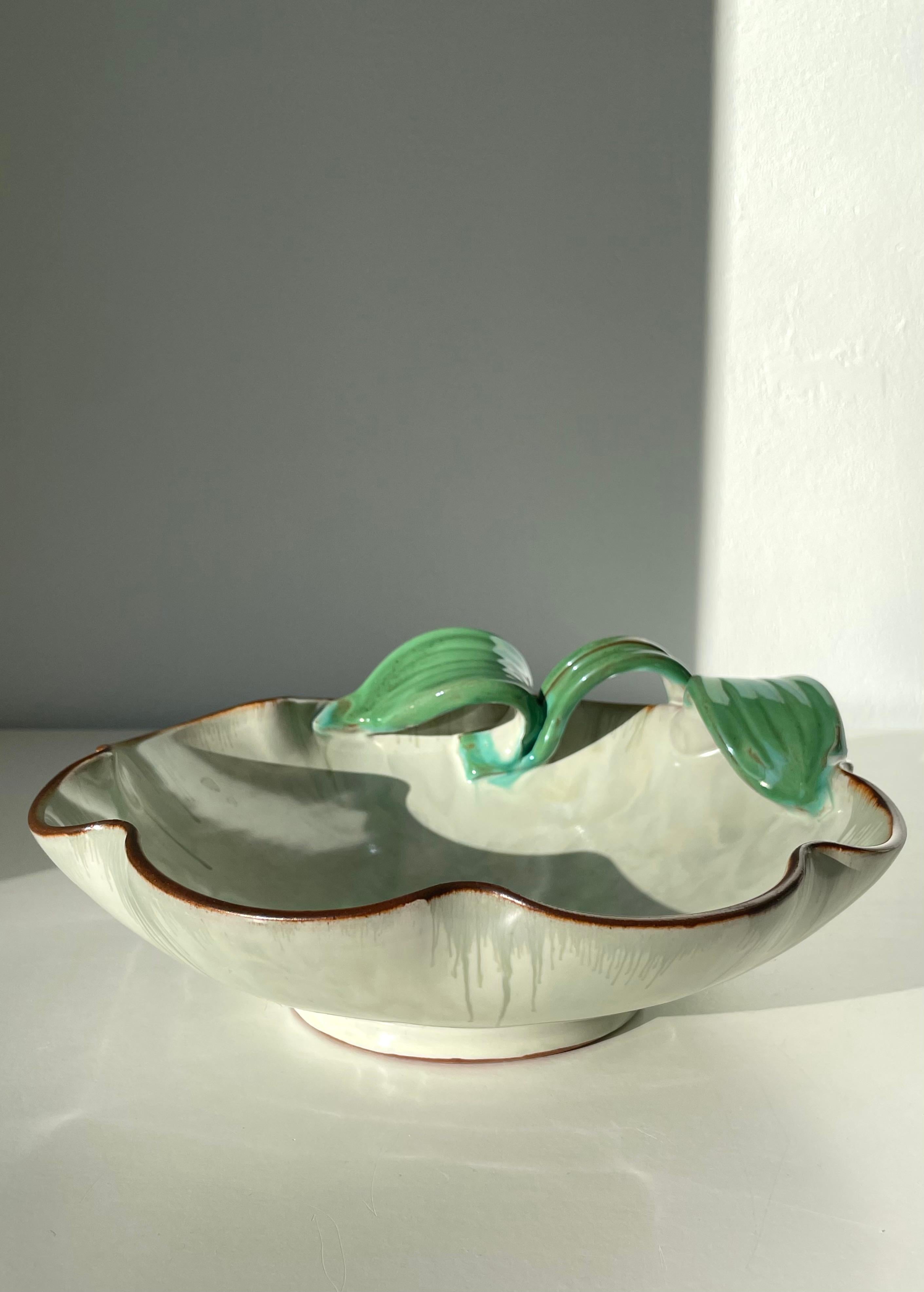 Glazed Swedish 1940s Organic Art Nouveau Light Green Leaf Bowl For Sale