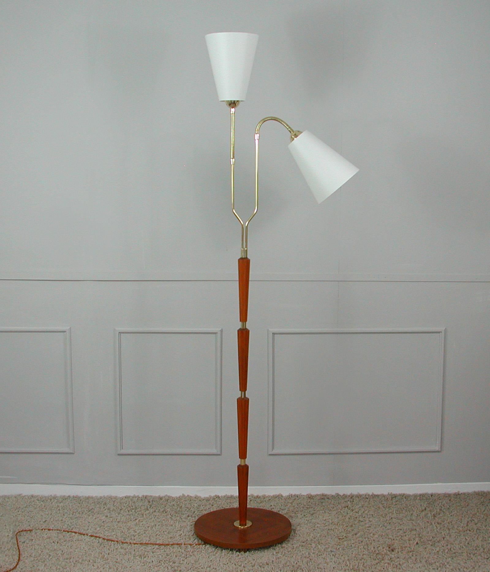 Swedish 1940s Teak & Brass Organic Modernist Floor Lamp For Sale 10