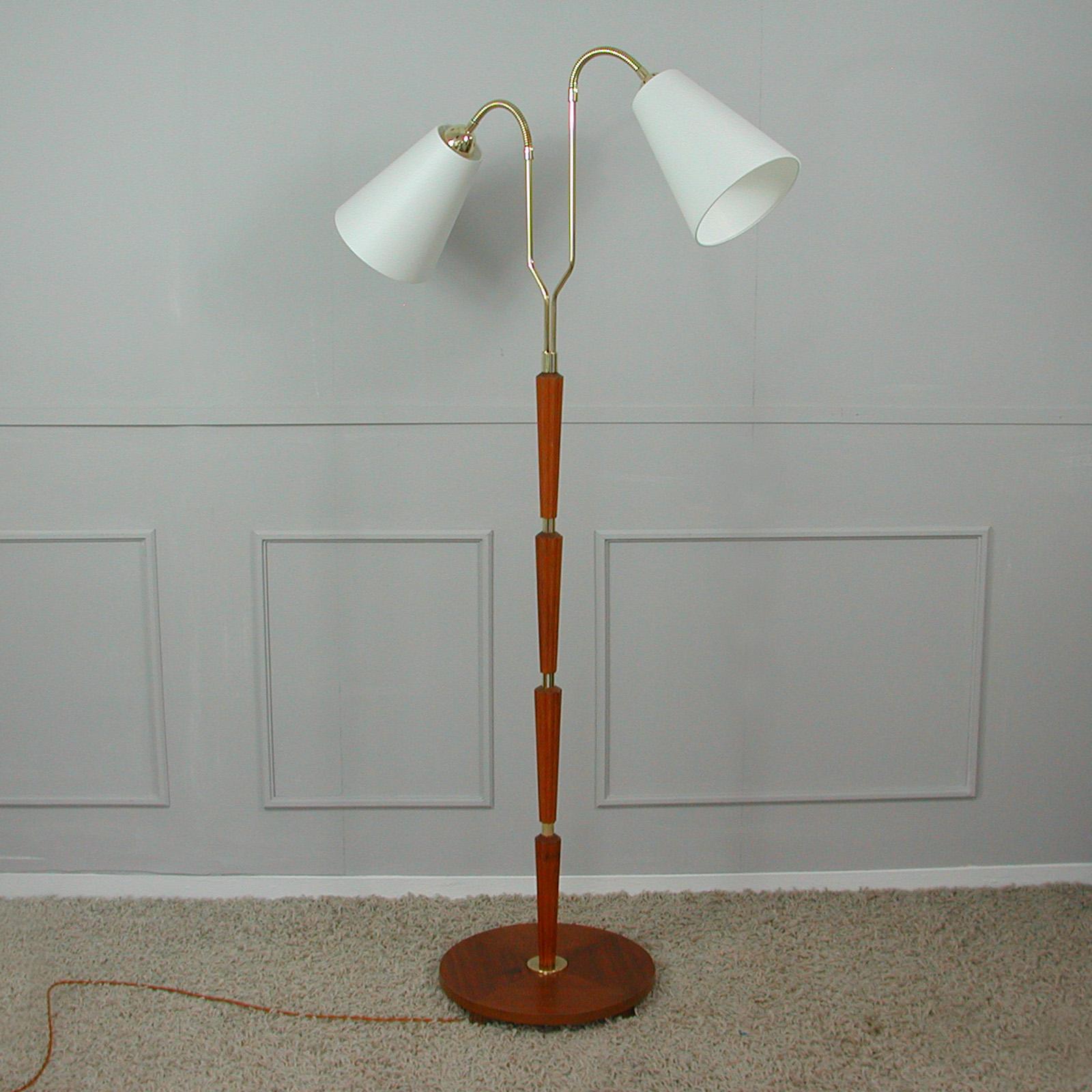 Swedish 1940s Teak & Brass Organic Modernist Floor Lamp For Sale 2