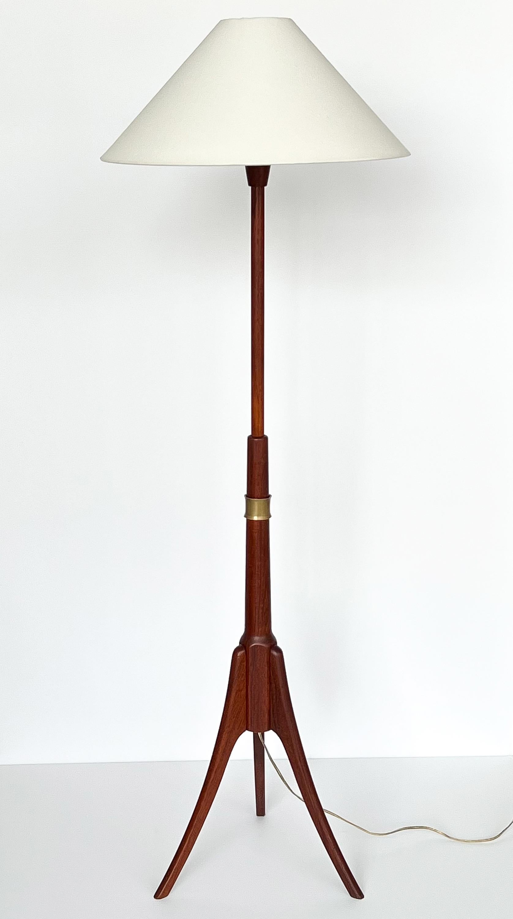 Swedish 1950s Teak and Brass Adjustable Tripod Floor Lamp 11
