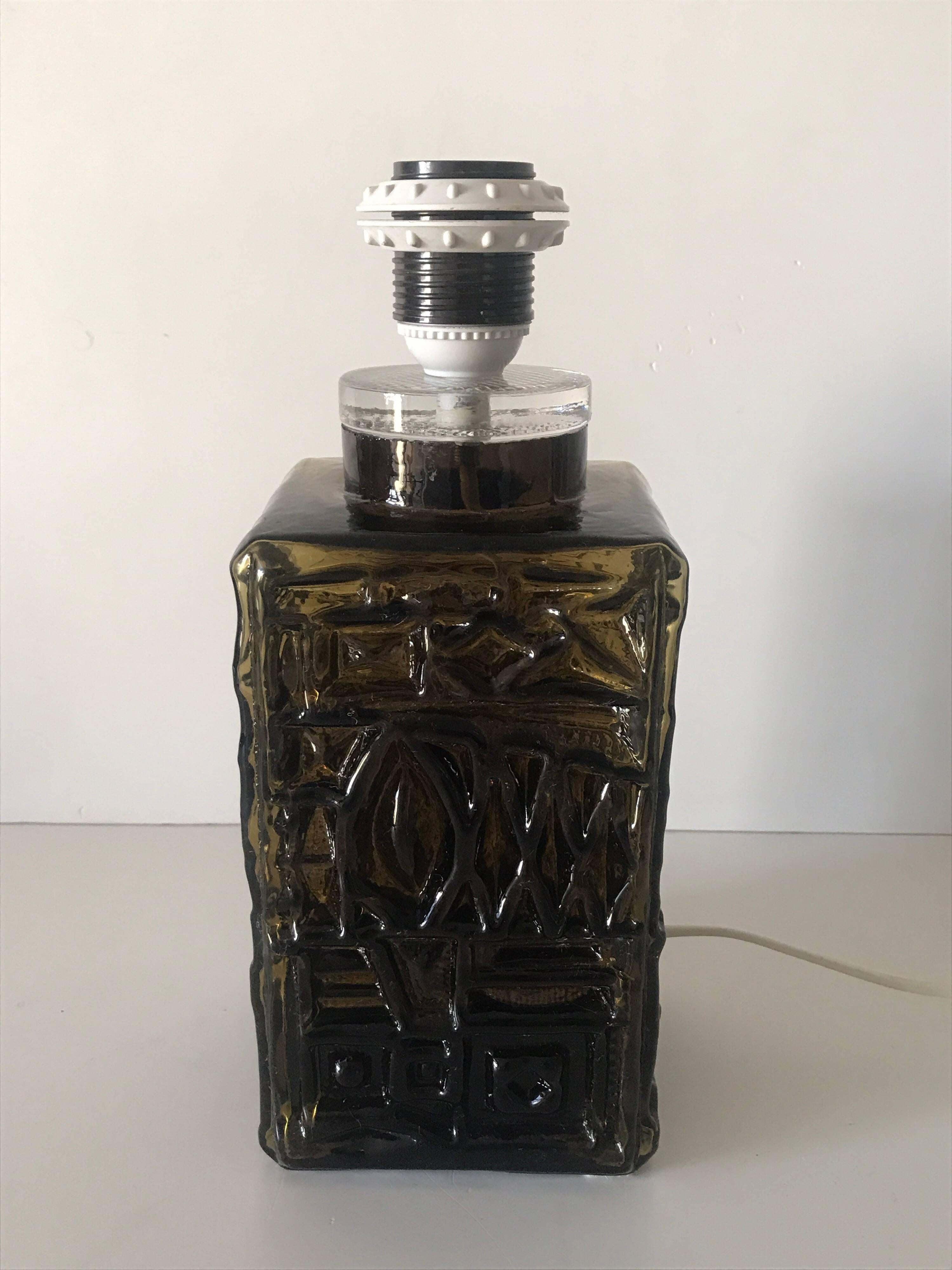 Swedish, 1960 Pukeberg Squareshaped Art Glass Table Lamp For Sale 1