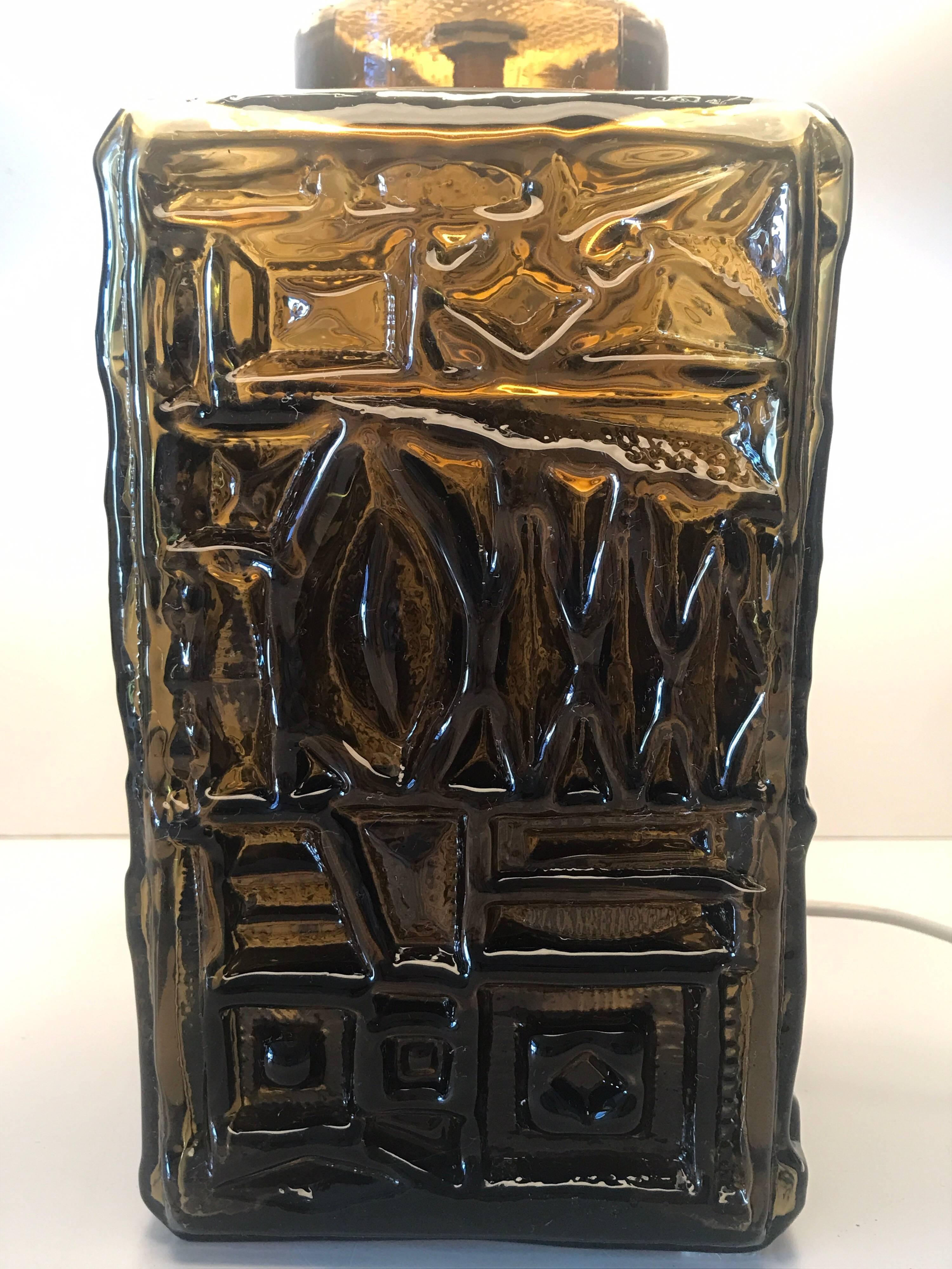 Swedish, 1960 Pukeberg Squareshaped Art Glass Table Lamp For Sale 4