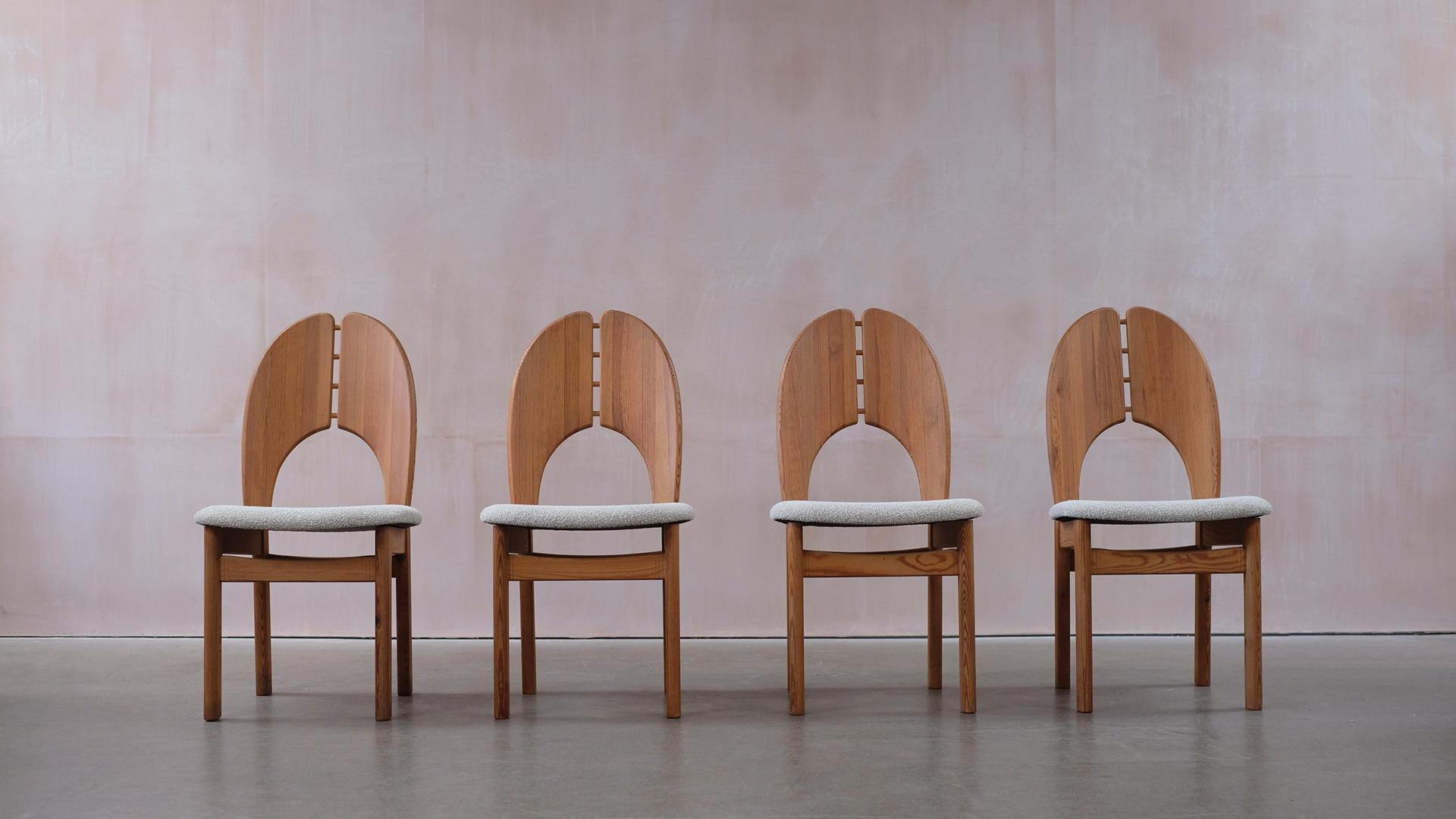 Scandinave moderne Chaises suédoises en pitch-pine des années 1960 en vente