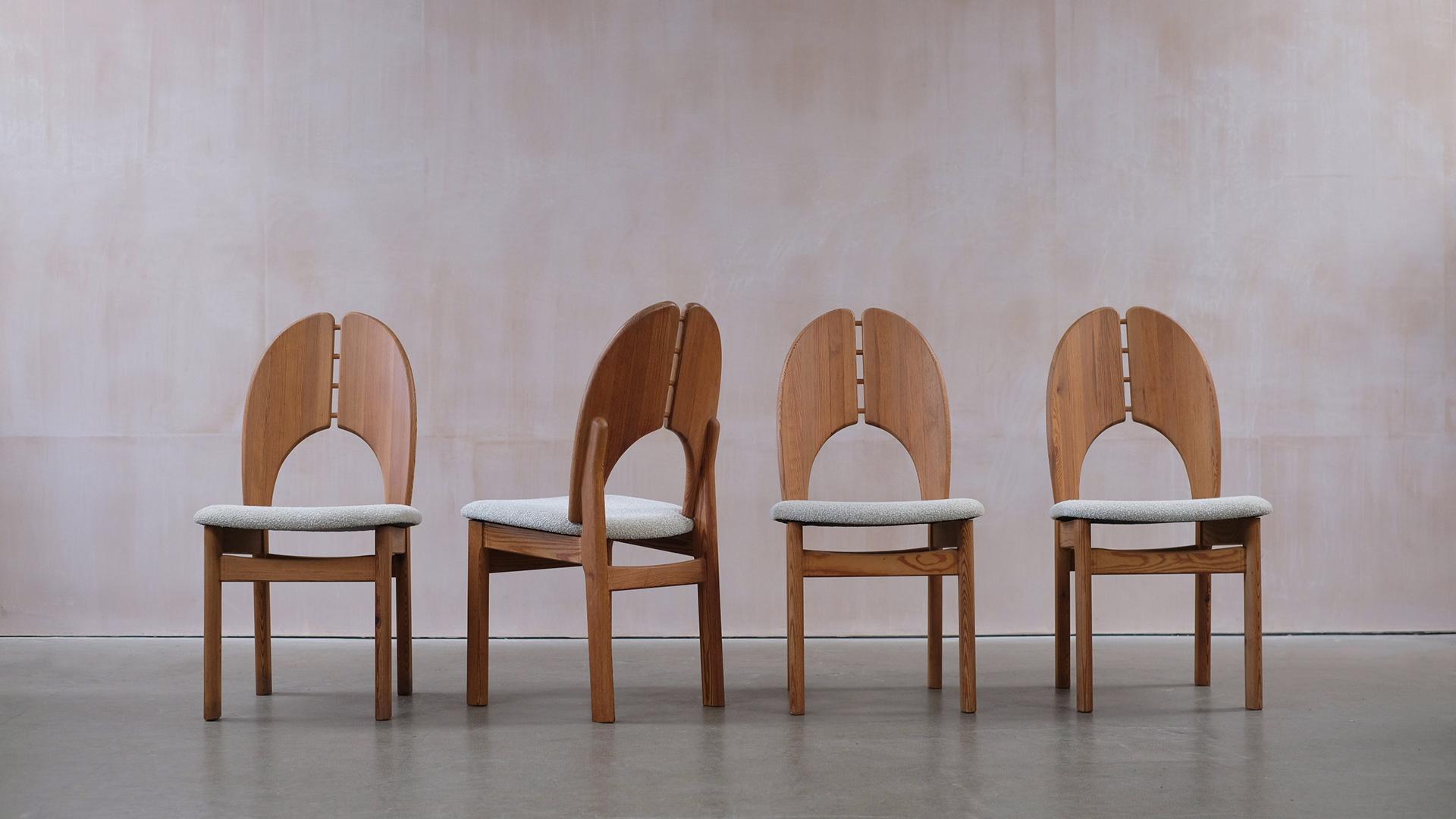 Schwedische 1960er Stühle aus Pitch Pine (20. Jahrhundert) im Angebot