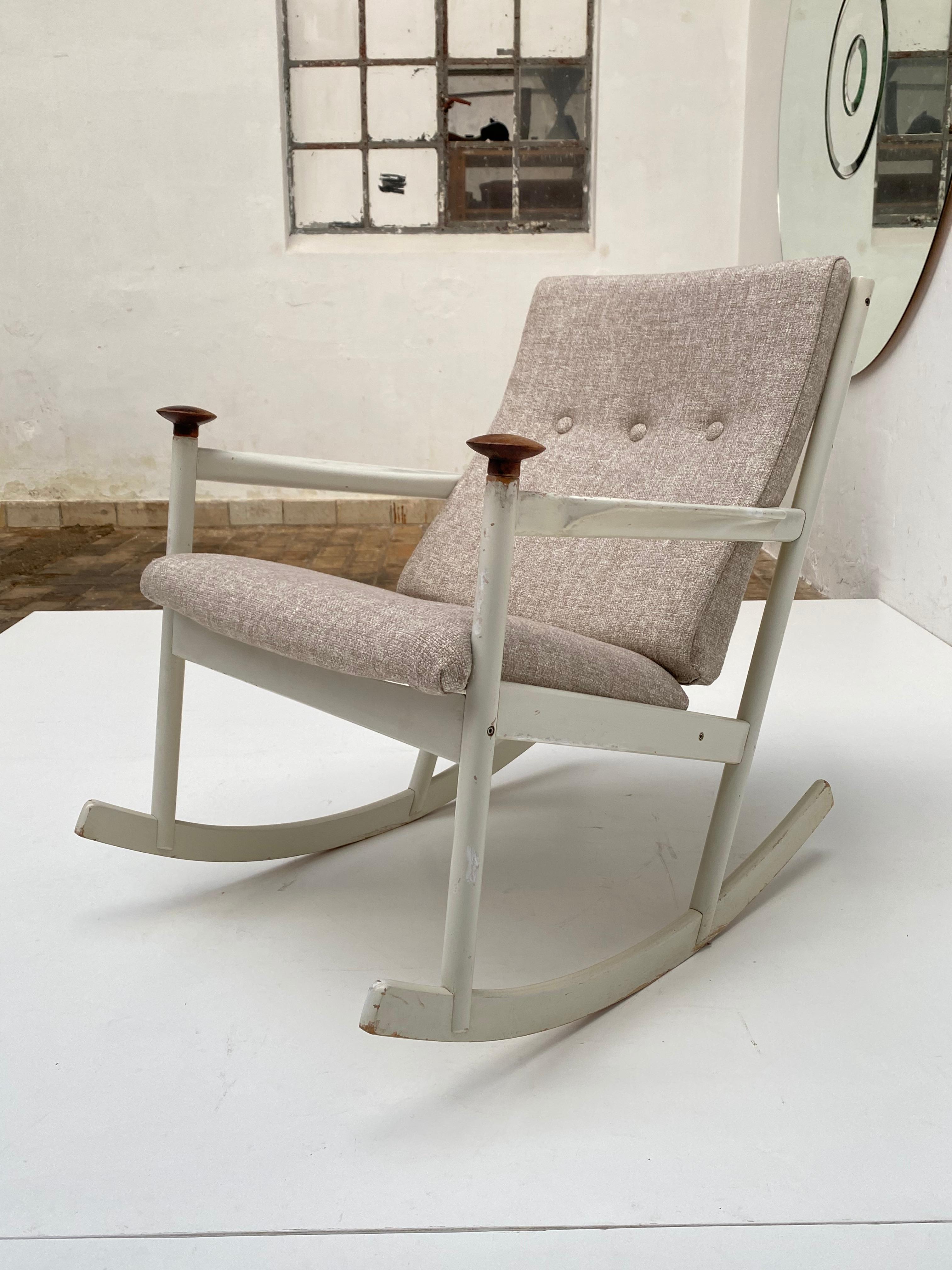 Swedish 1960s Rocking Chair with New De Ploeg Wool Upholstery 4