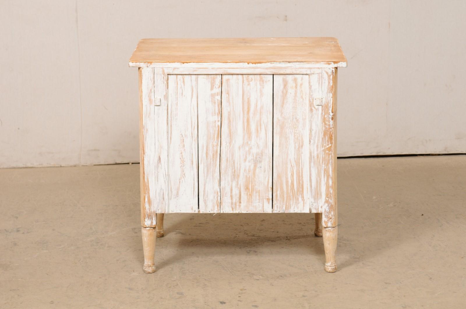 Swedish 19th C. Bleached-Wood Petite Chest with Three Drawers For Sale 4