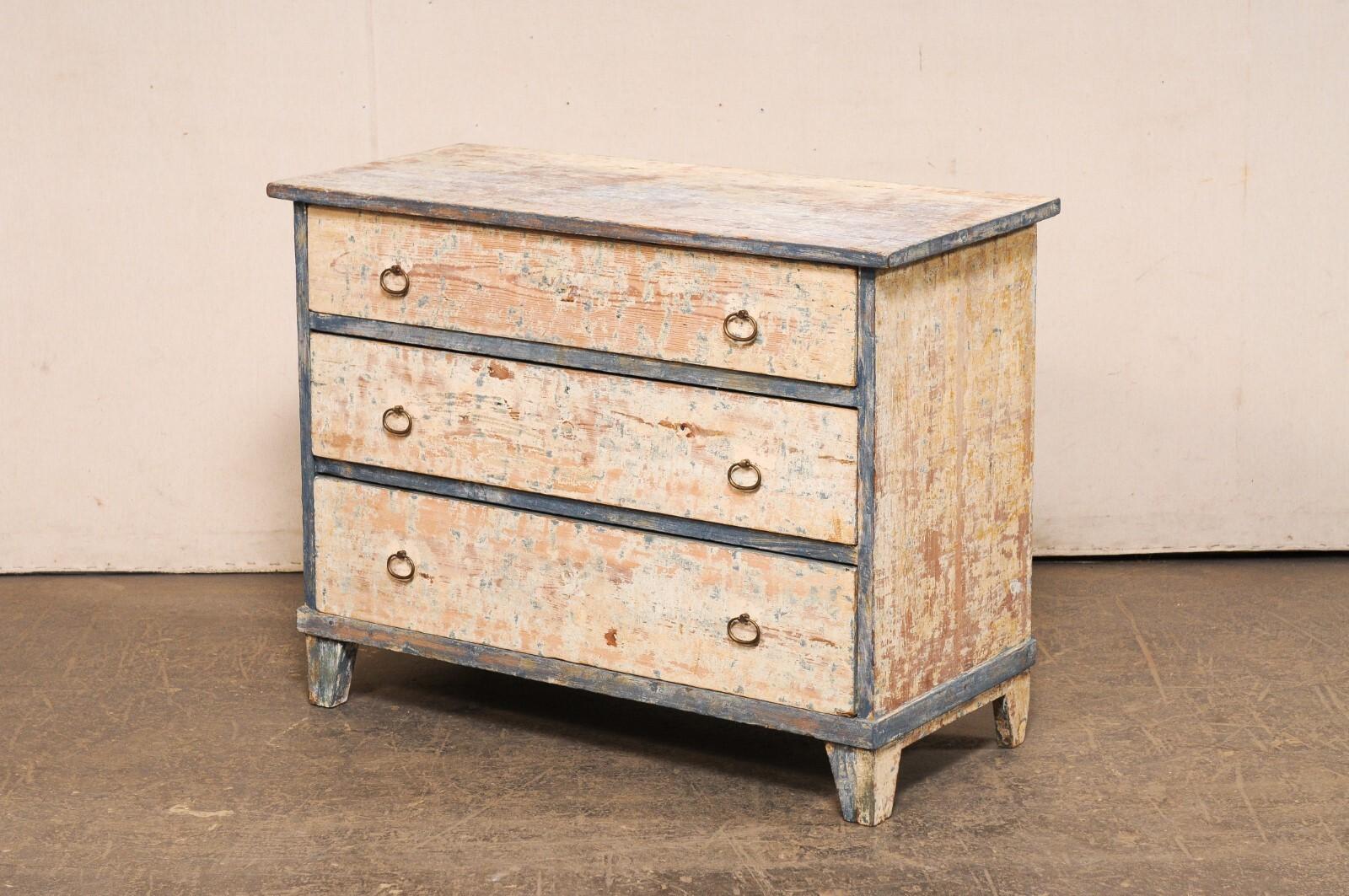 Swedish 19th C. Gustavian Style Wood Chest w/Scraped Finish For Sale 7