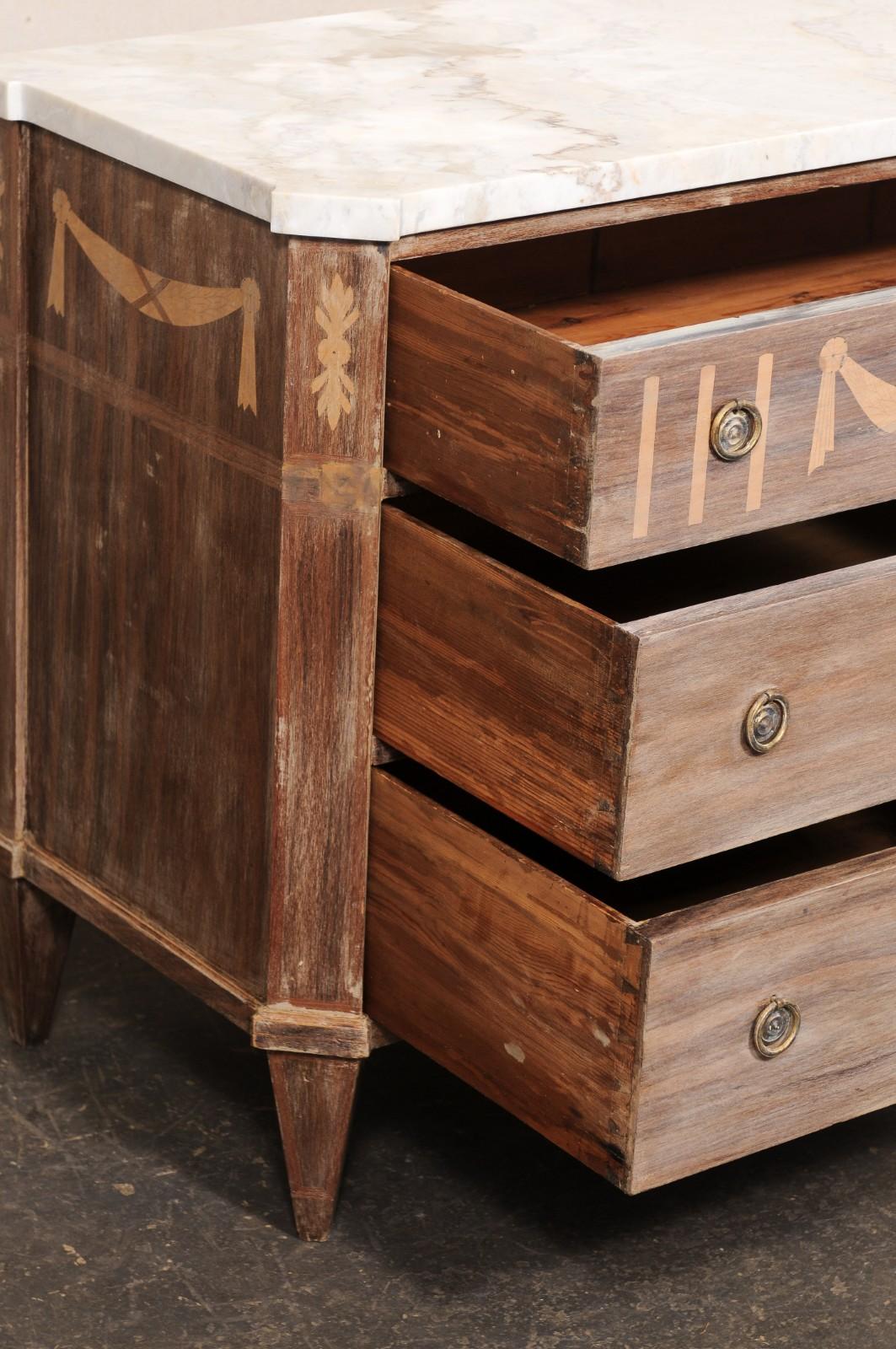 Cassettiera svedese del XIX secolo a 3 cassetti con piano in quarzo Taj Mahal In condizioni buone in vendita a Atlanta, GA