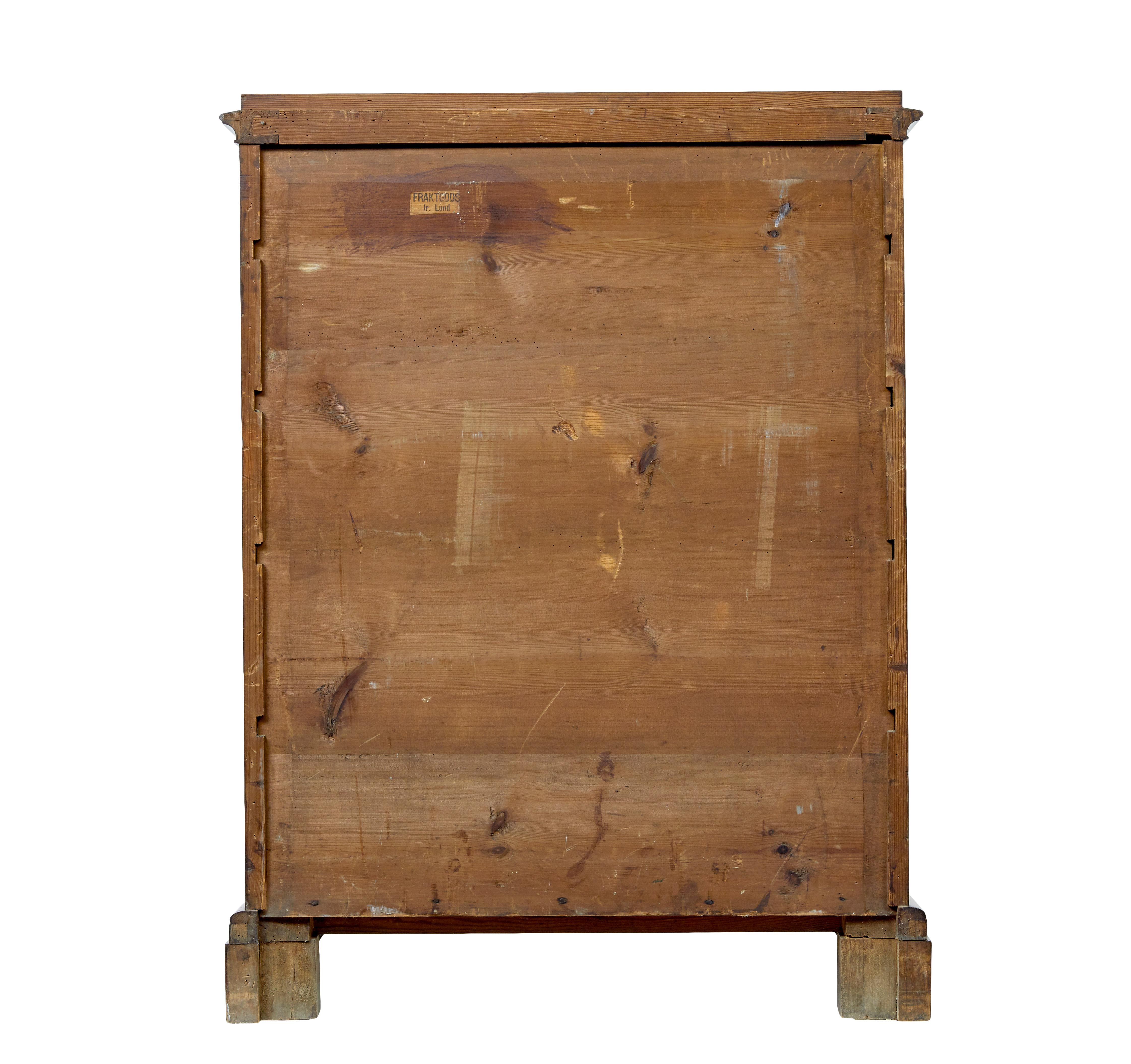 Swedish 19th century 5 drawer chest of drawers In Good Condition For Sale In Debenham, Suffolk