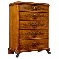 Commodes and Chests of Drawers