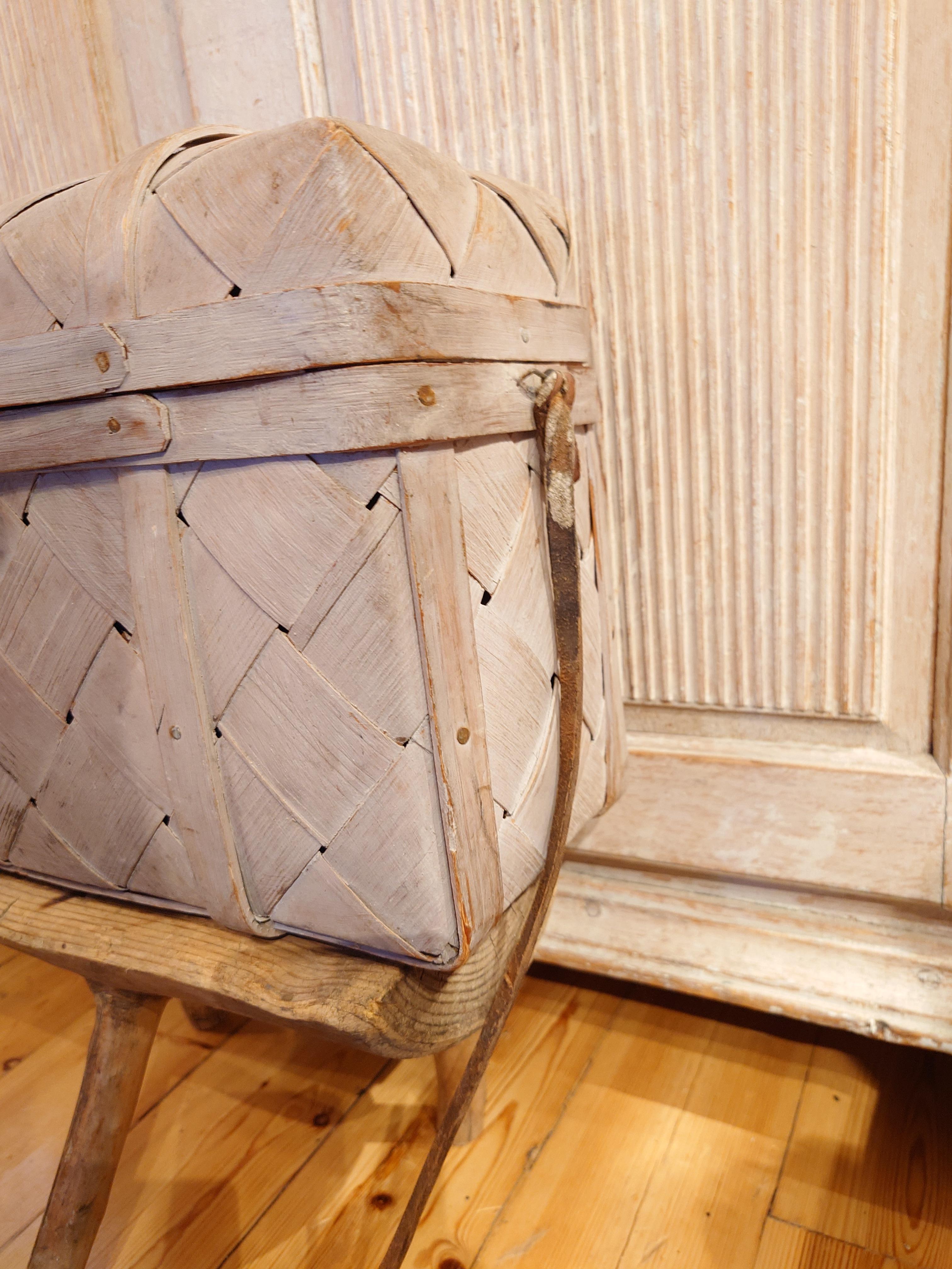 Folk Art Swedish 19th century antique rustic country woven pine basket  original paint For Sale