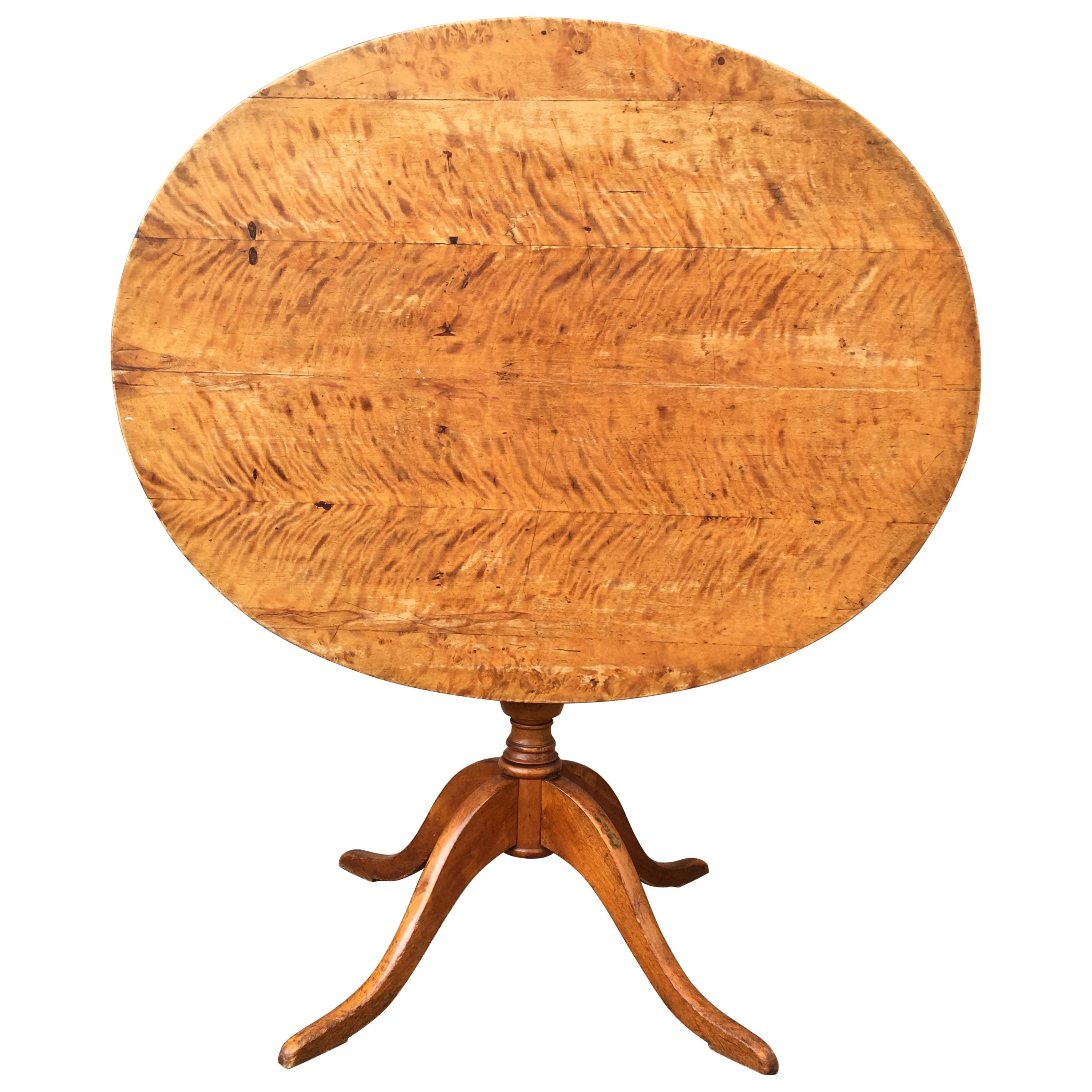 Swedish 19th Century Biedermeier Tilt-Top Table in Flame Birch Wood